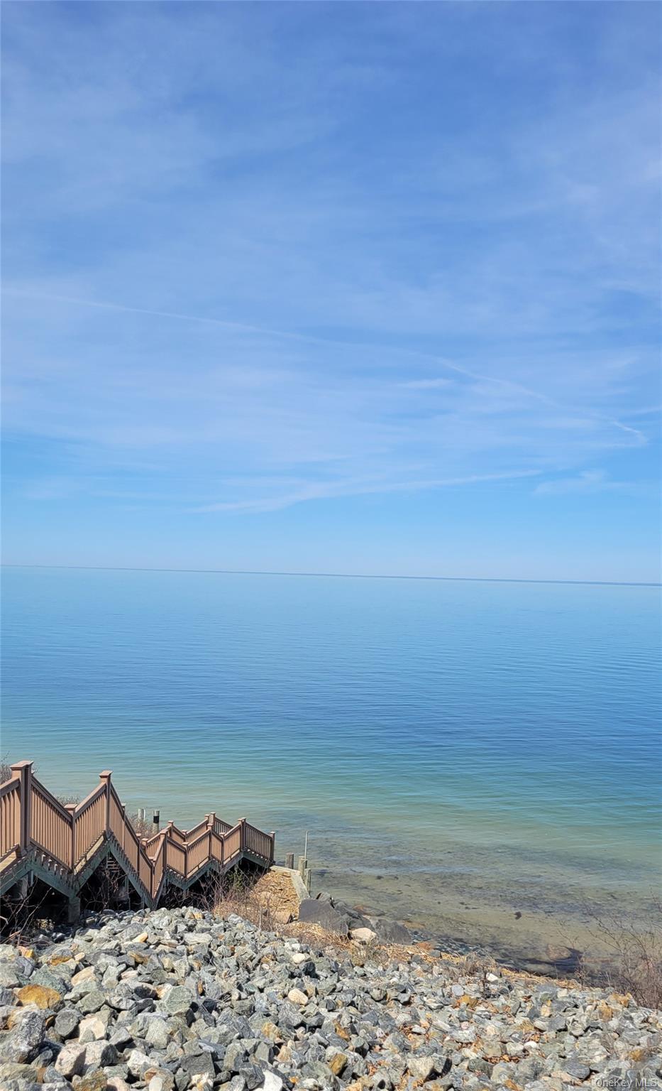 9 Whalers Path, Baiting Hollow, NY 11933