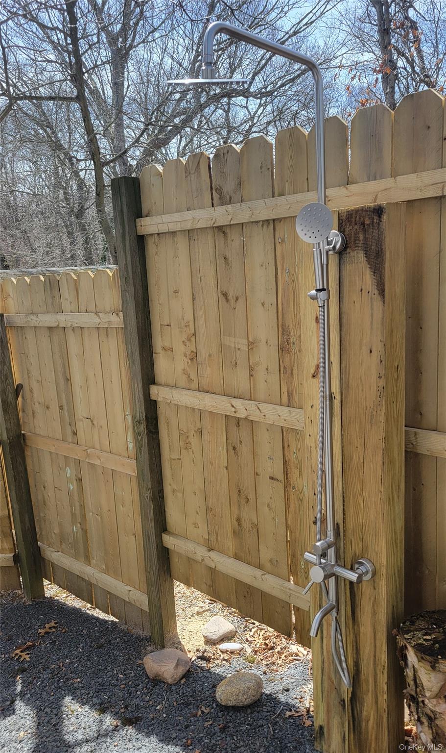 9 Whalers Path, Baiting Hollow, NY 11933