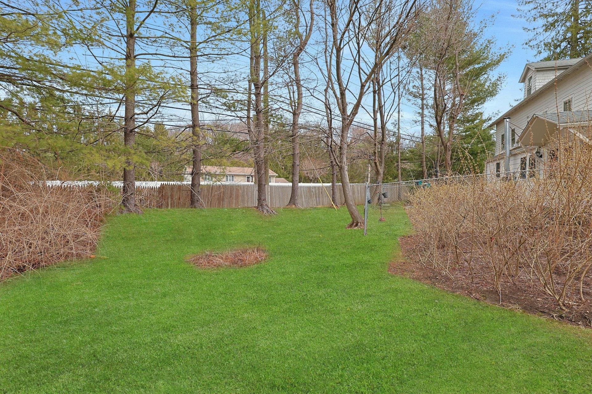 3 Rolling Hills Road, Thornwood, NY 10594