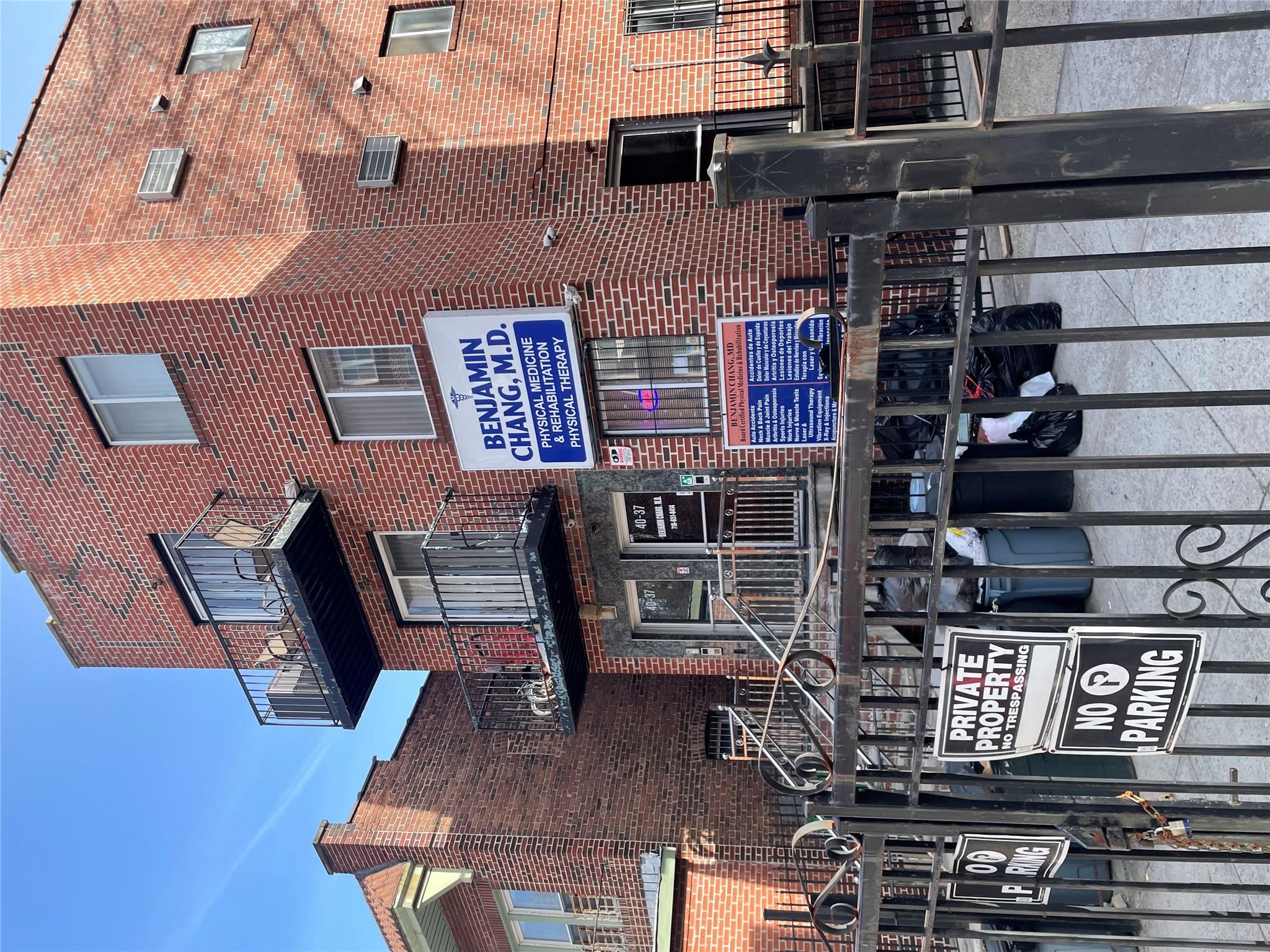 40-37 81 st Street, Elmhurst, NY 11373