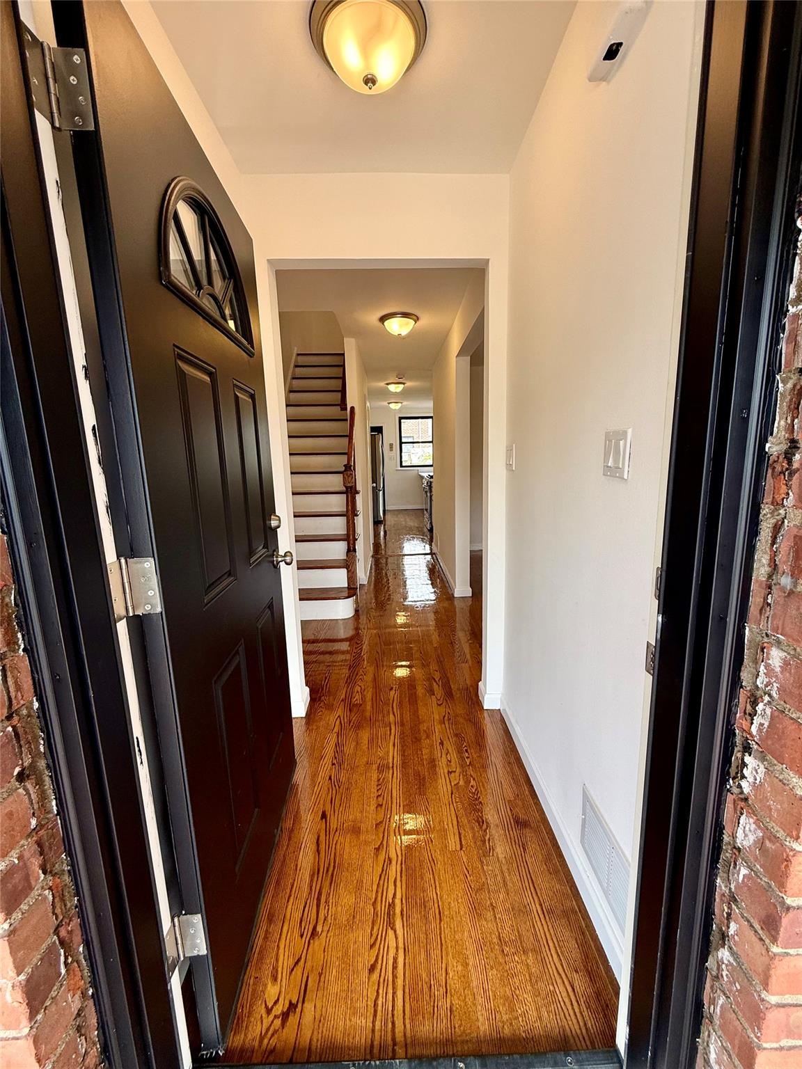 1031 E 215th St, Bronx, Ny, Bronx, NY 10469