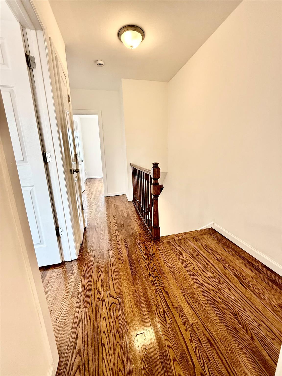 1031 E 215th St, Bronx, Ny, Bronx, NY 10469