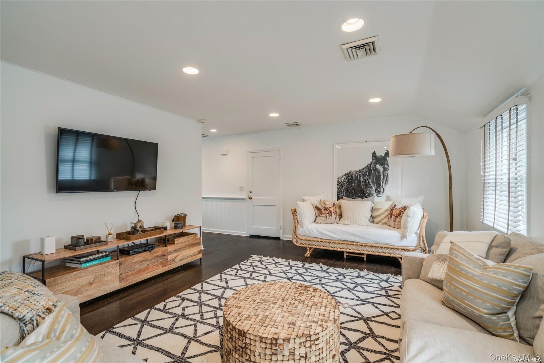 40 Piping Rock Road, Locust Valley, NY 11560