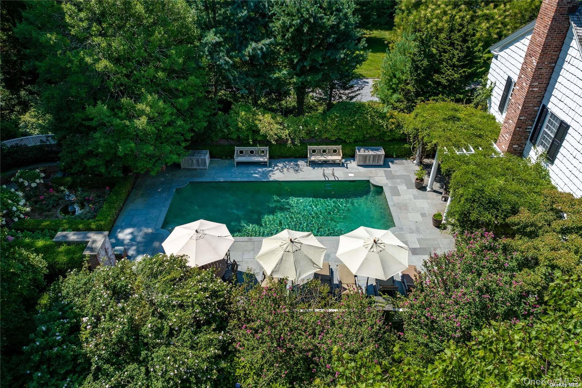 40 Piping Rock Road, Locust Valley, NY 11560