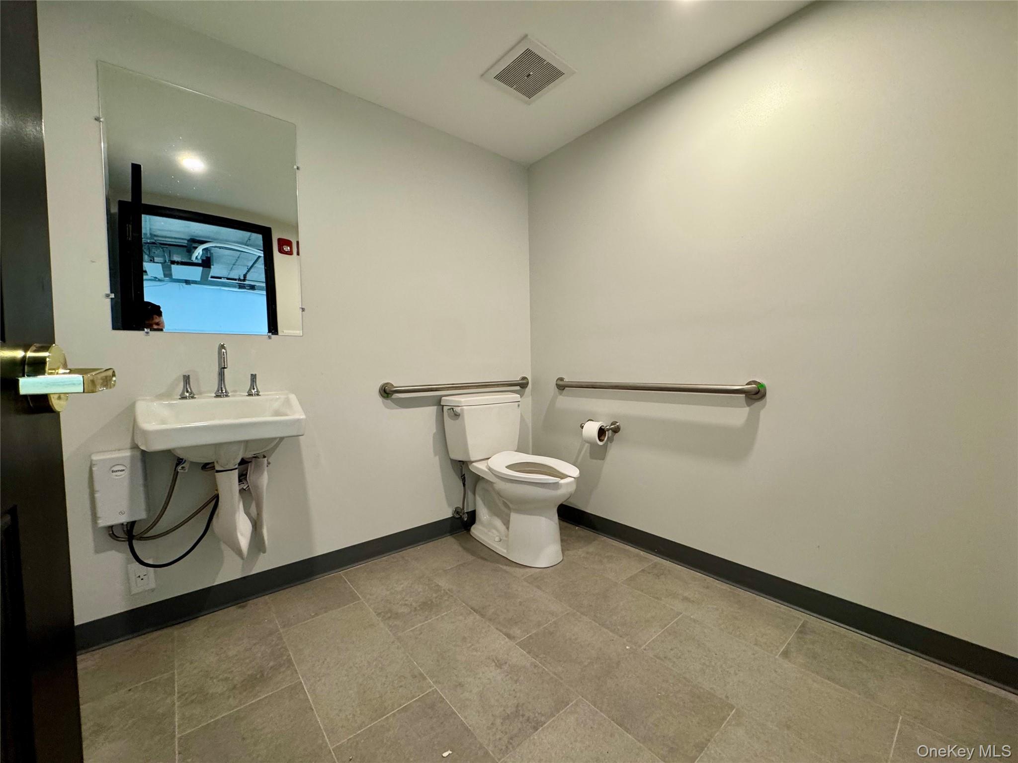 43-20 52nd Street # CF, Woodside, NY 11377