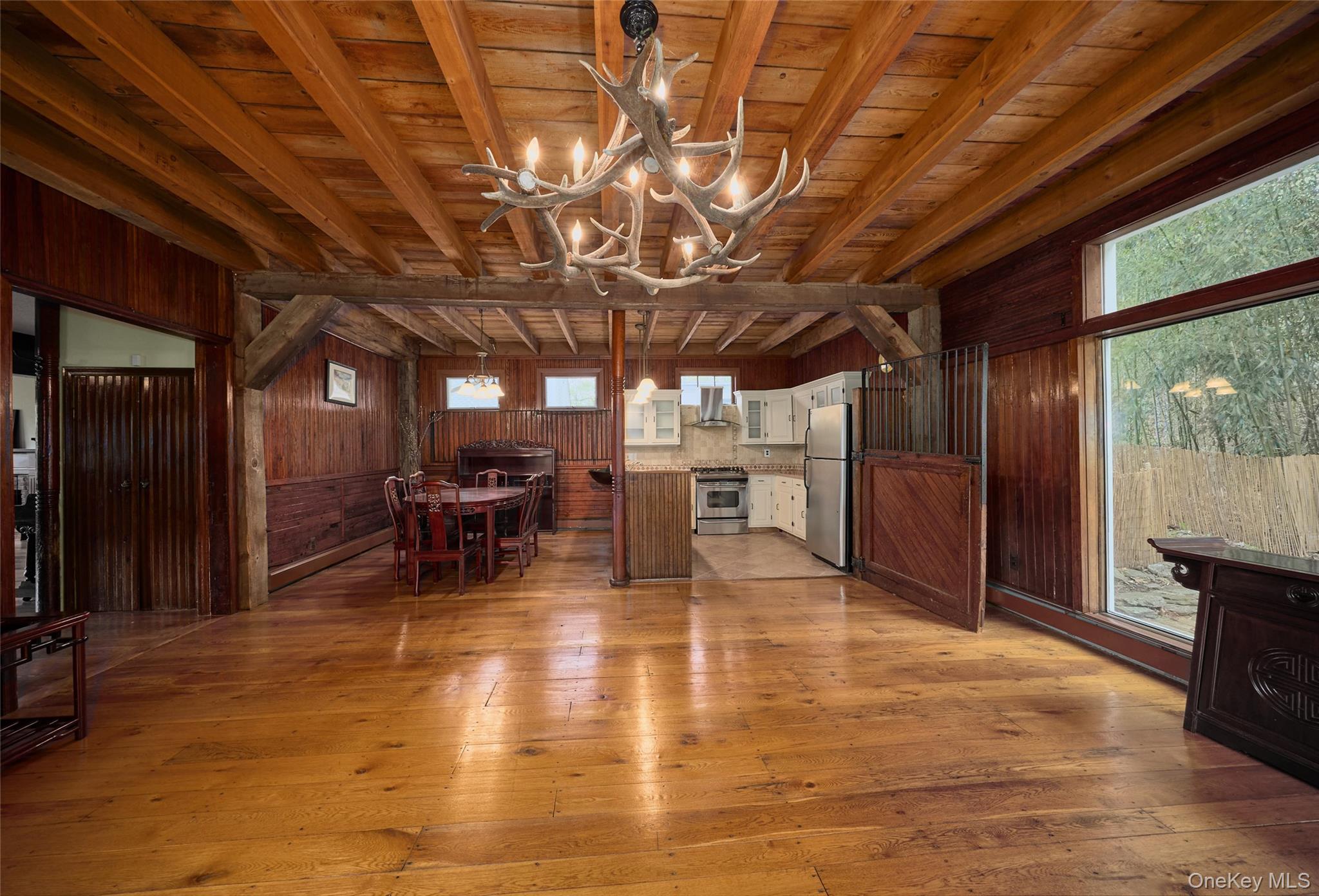 6 Stable Road, Tuxedo Park, NY 10987