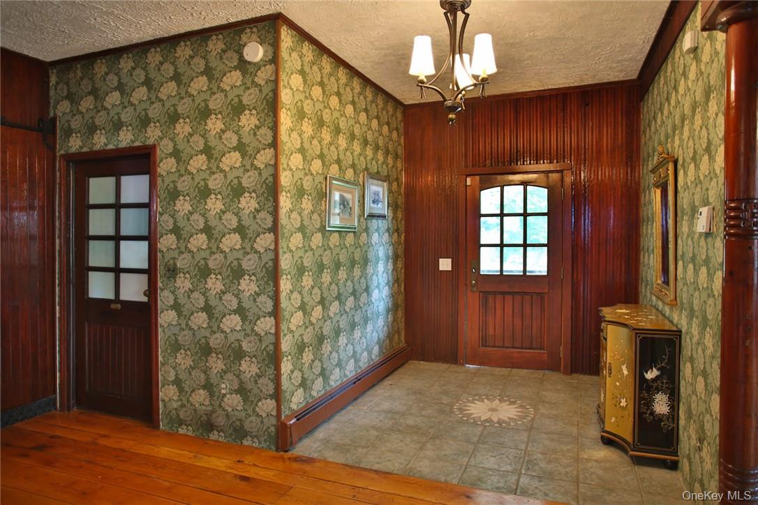 6 Stable Road, Tuxedo Park, NY 10987