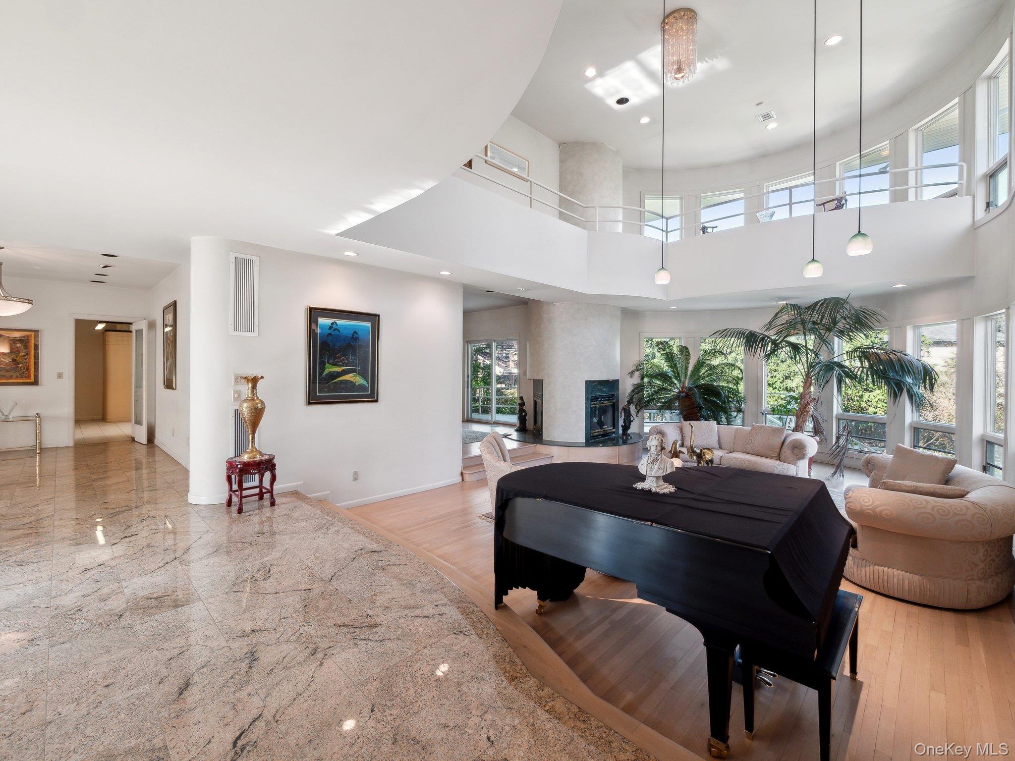 110A WINDSOR GATE, Great Neck, NY 11020