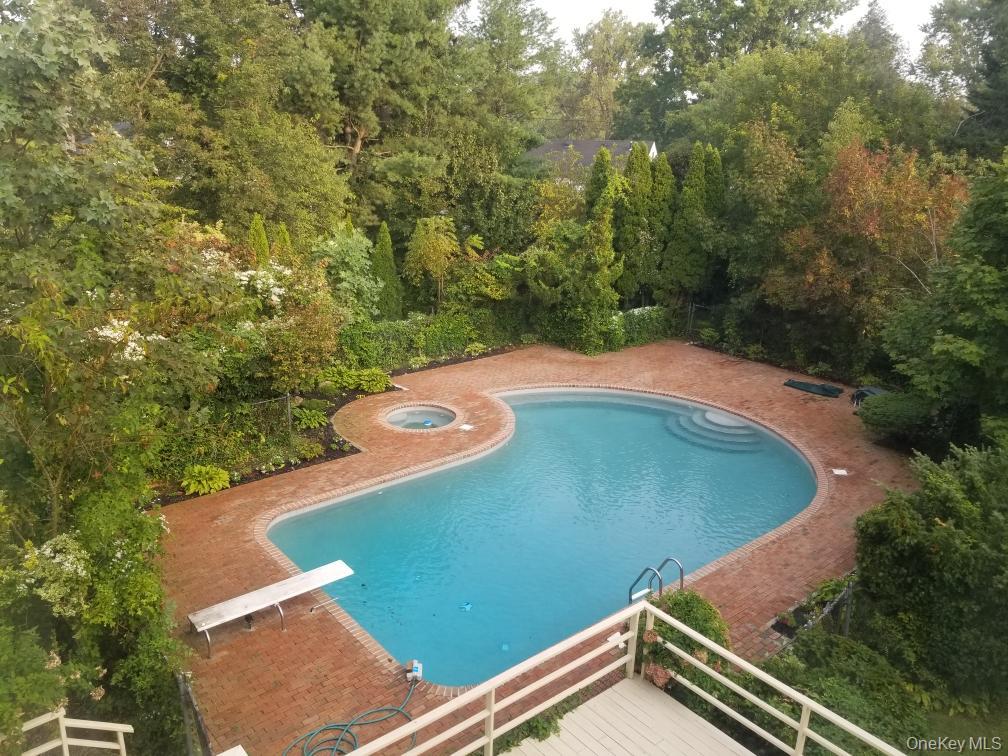 110A WINDSOR GATE, Great Neck, NY 11020