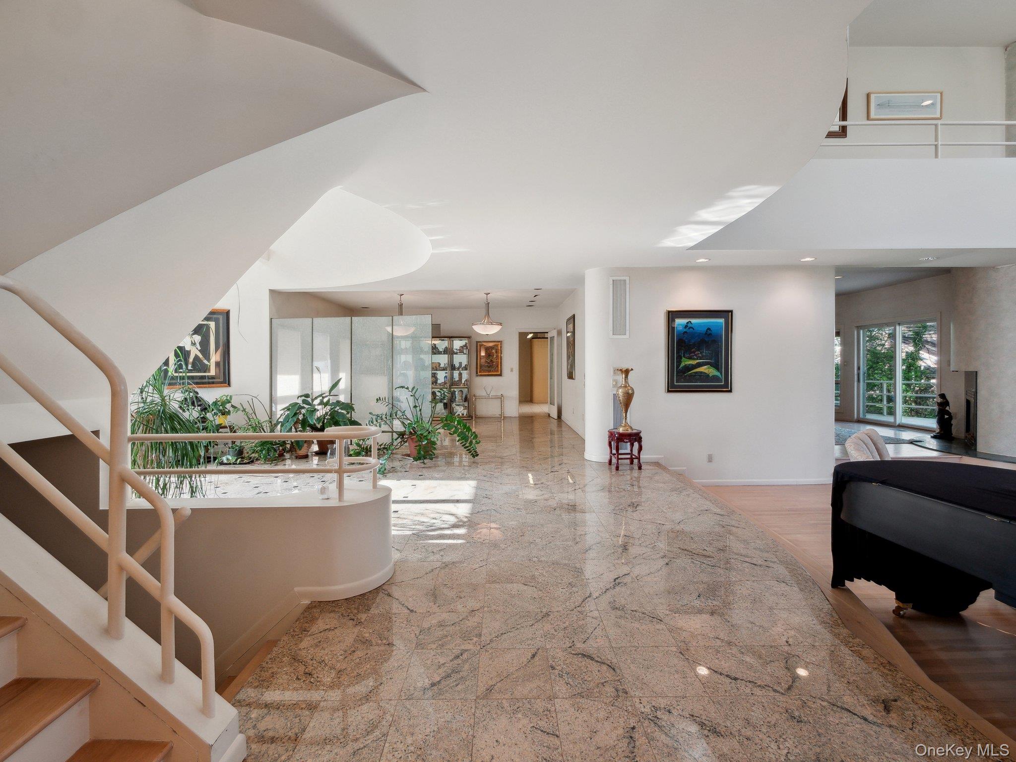 110A WINDSOR GATE, Great Neck, NY 11020