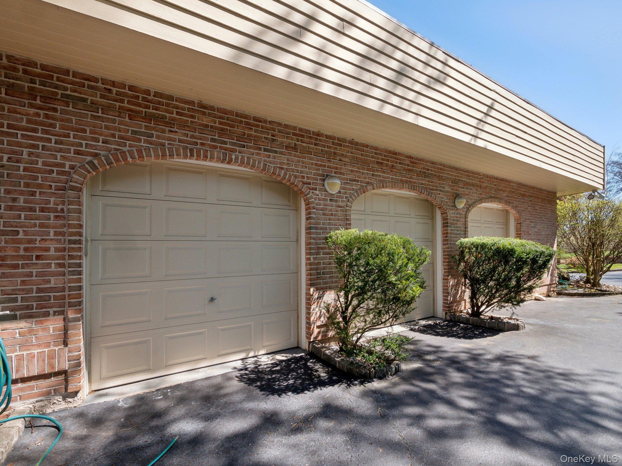 110A WINDSOR GATE, Great Neck, NY 11020