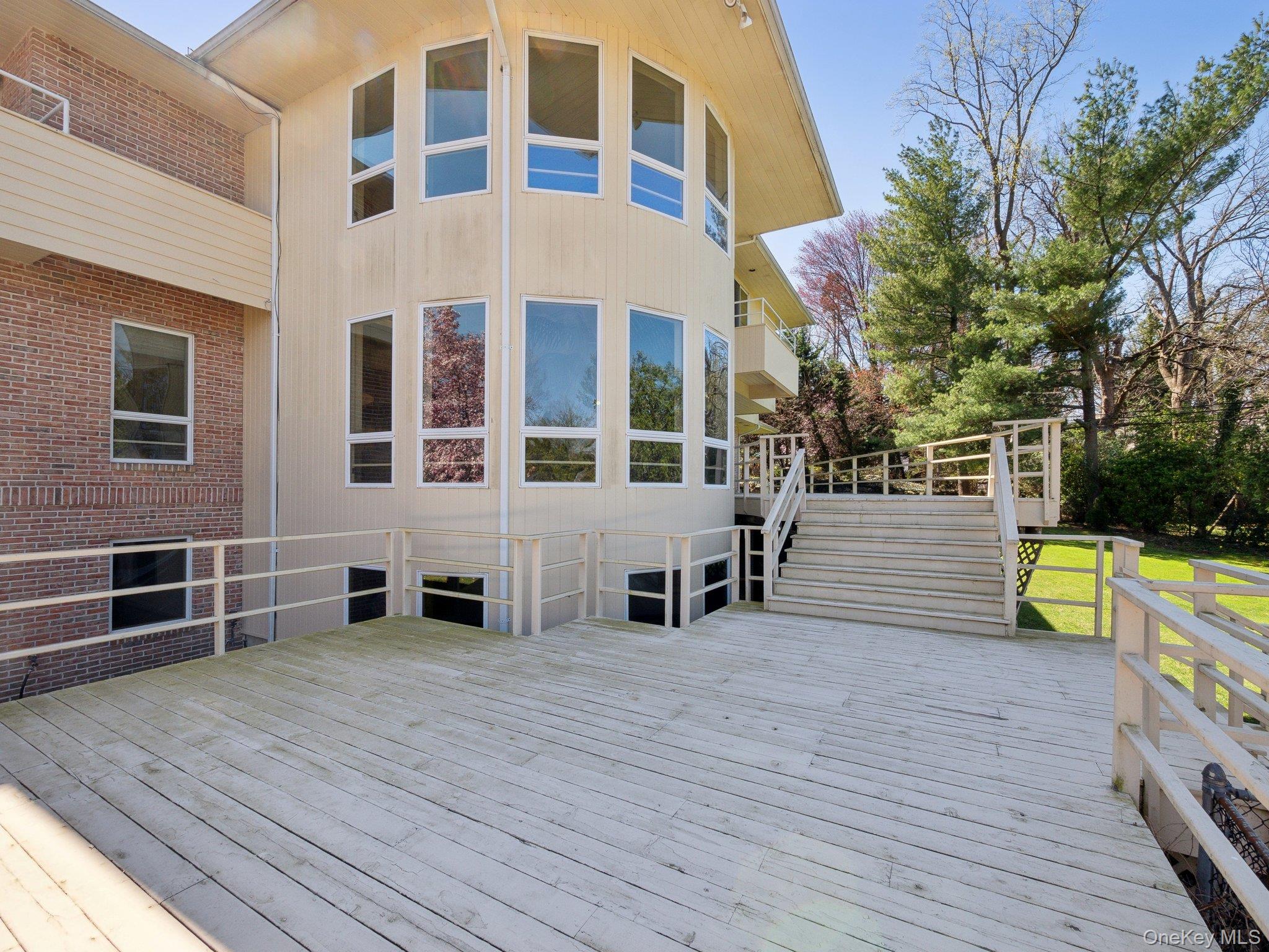 110A WINDSOR GATE, Great Neck, NY 11020