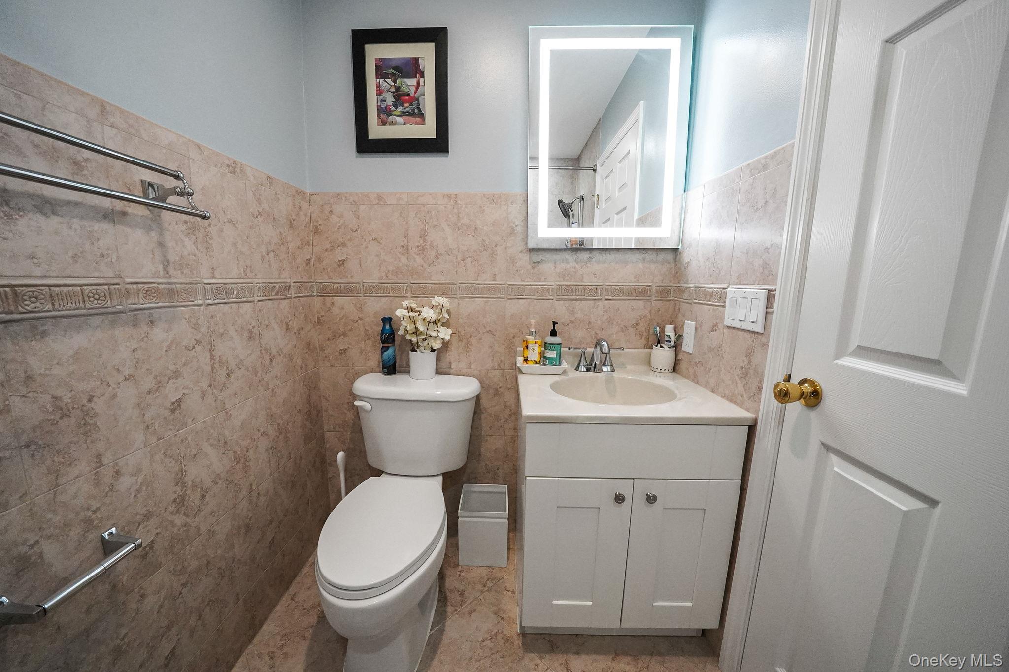 531 Ray Street # 10, Freeport, NY 11520