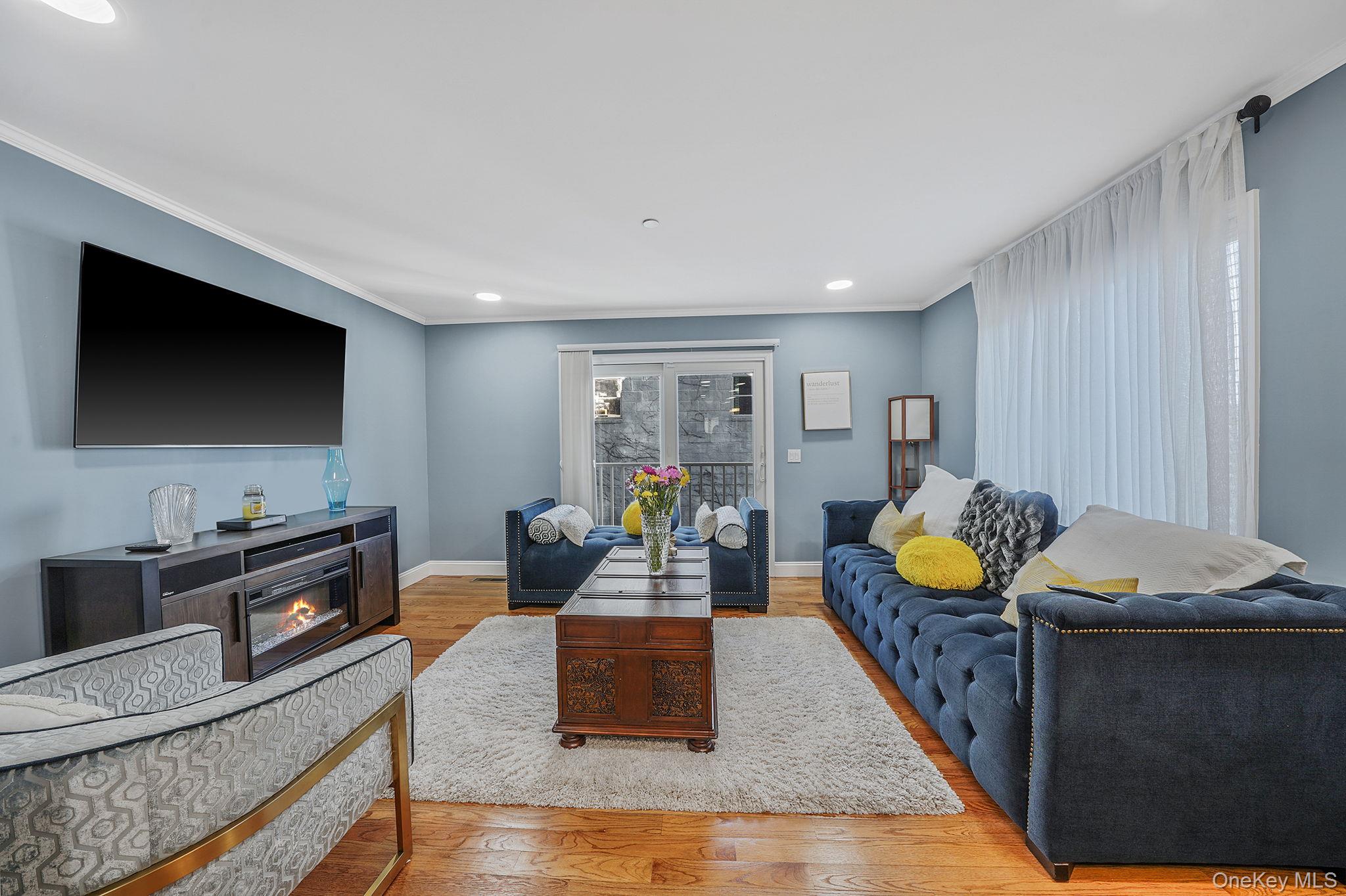 531 Ray Street # 10, Freeport, NY 11520