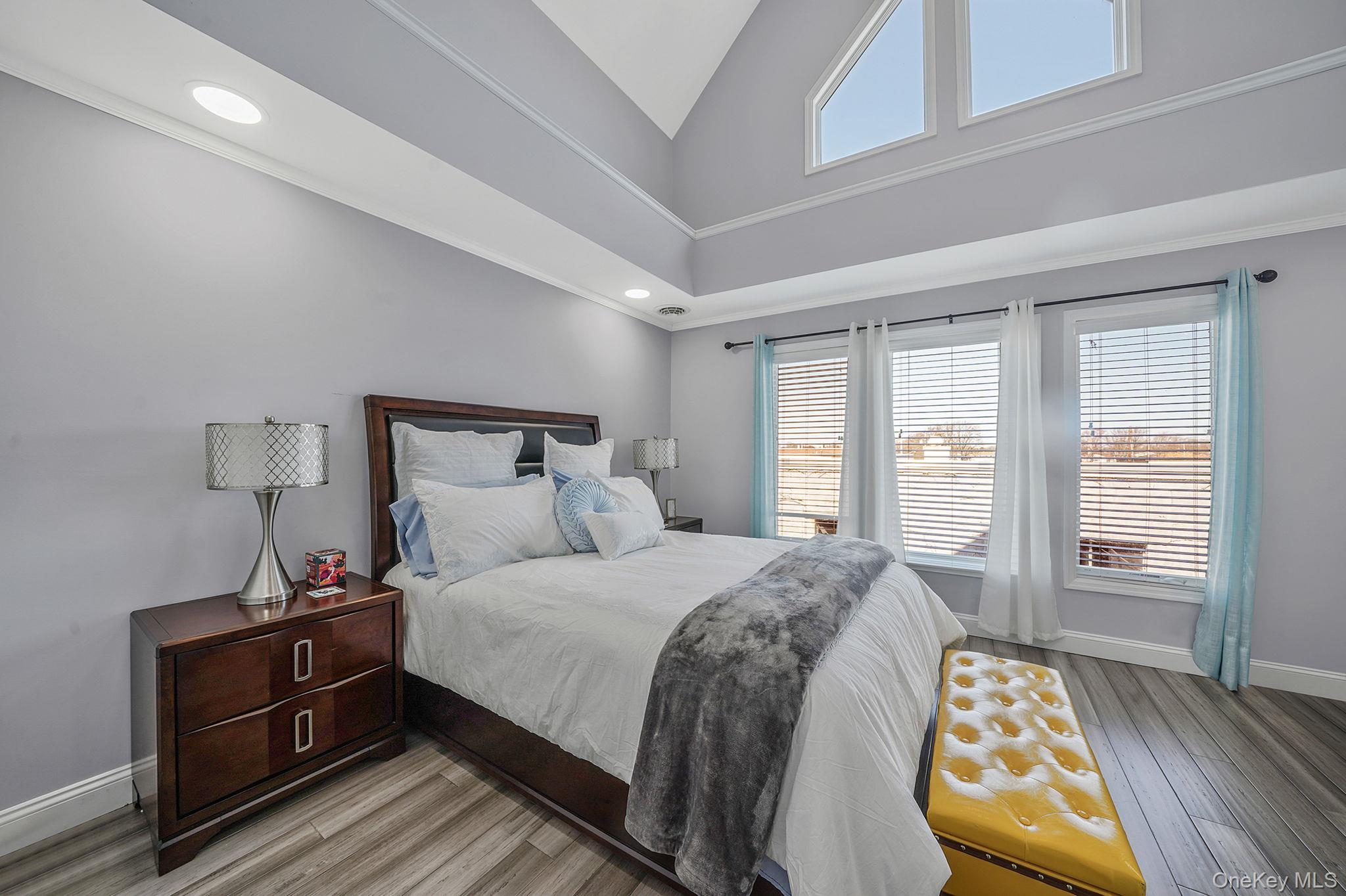 531 Ray Street # 10, Freeport, NY 11520