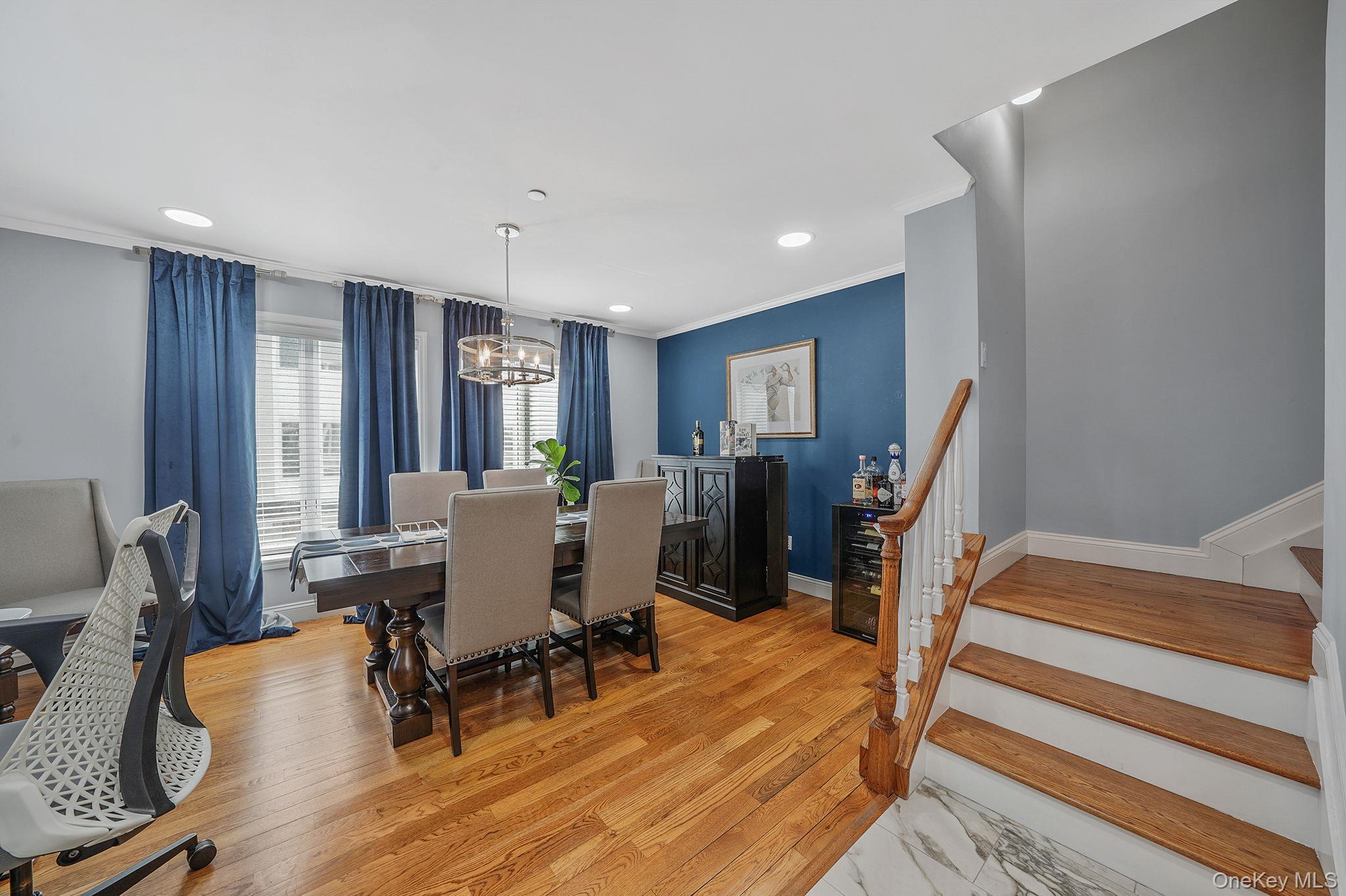 531 Ray Street # 10, Freeport, NY 11520