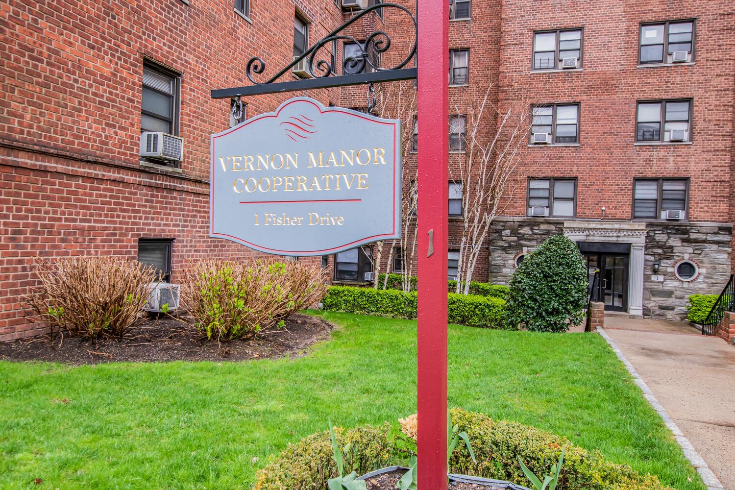 1 Fisher Drive # 321, Mount Vernon, NY 10552