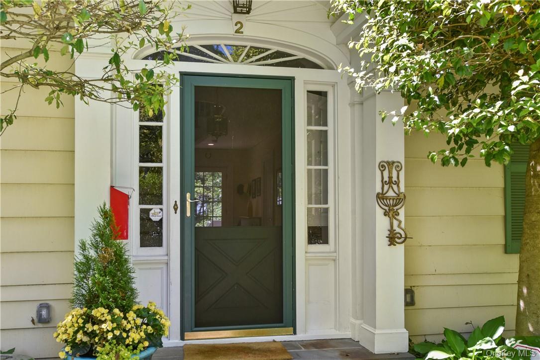 2 Oak Hill Terrace, Ossining, NY 10562