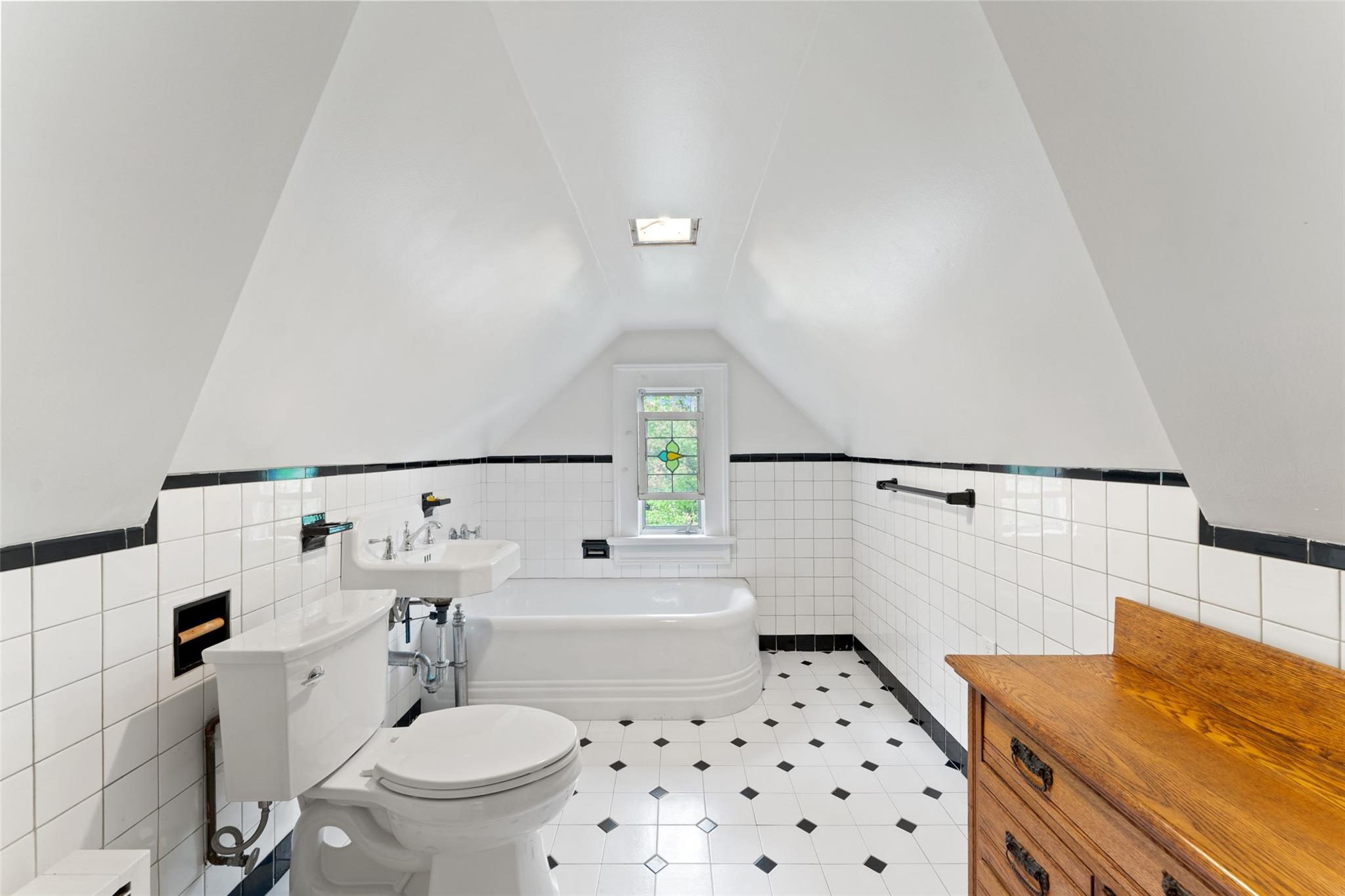 1104 Route 9W S, Nyack, NY 10960