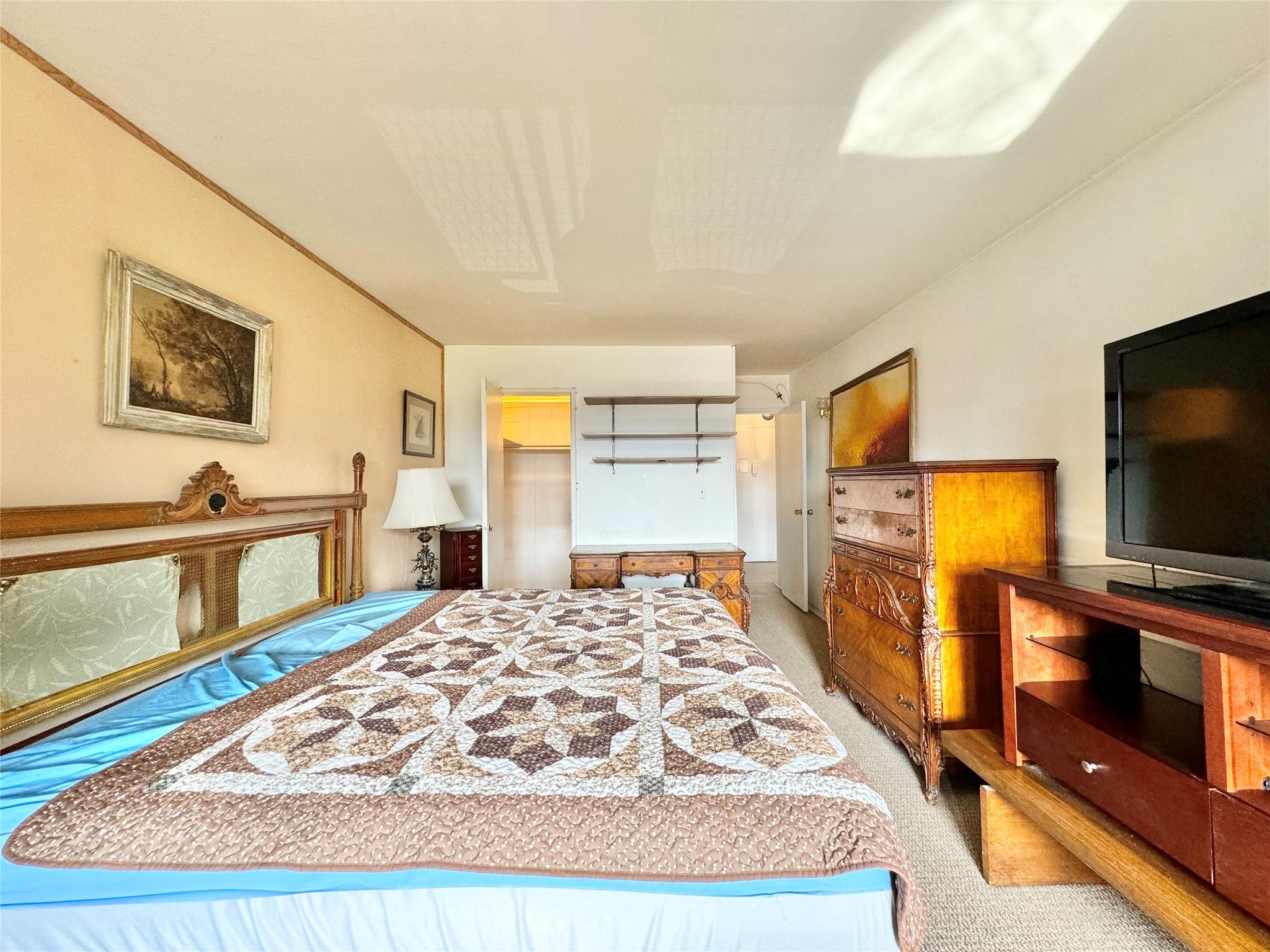 86-15 Broadway # 4D, Elmhurst, NY 11373