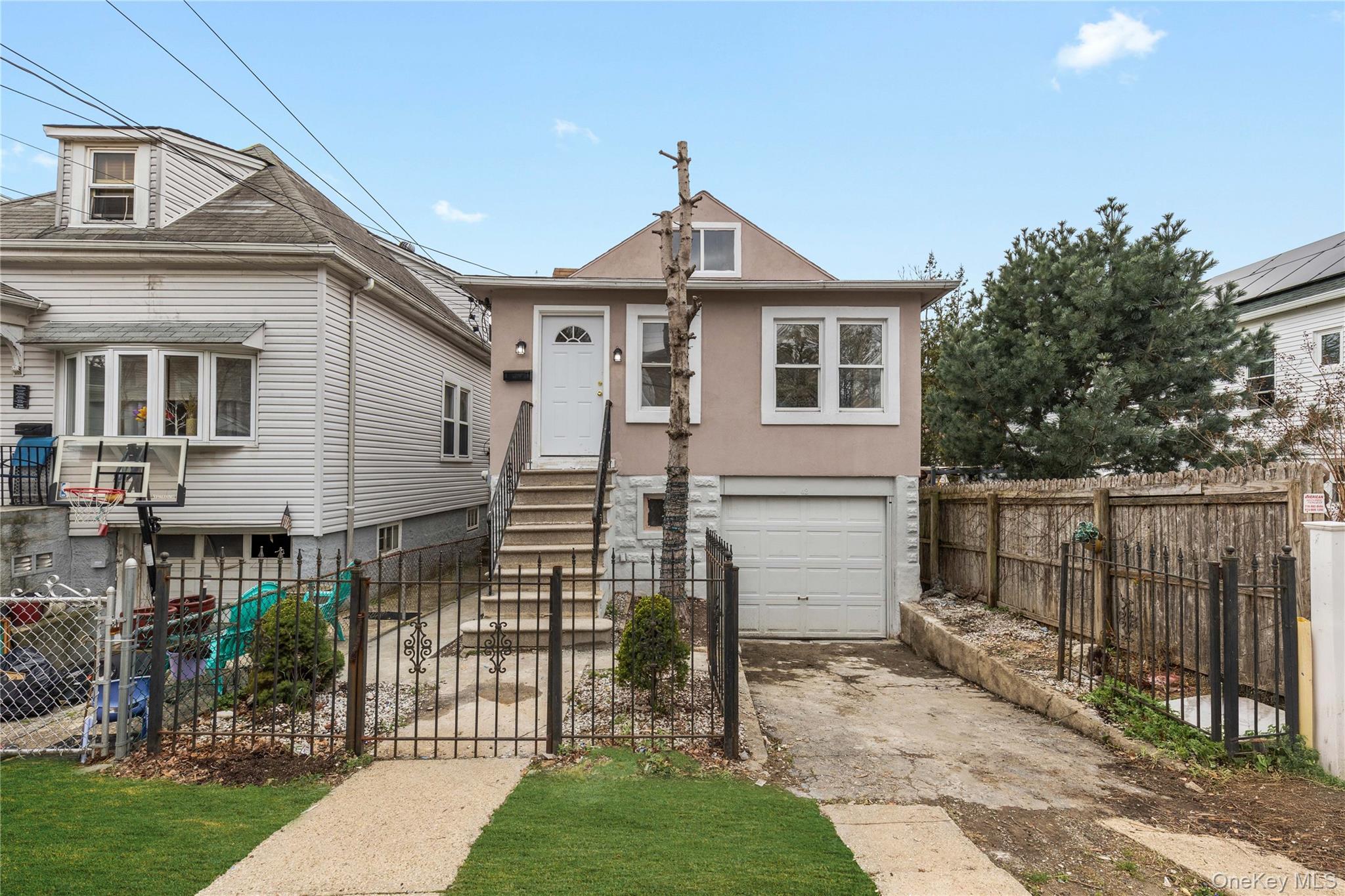 425 Quincy Avenue, Bronx, NY 10465