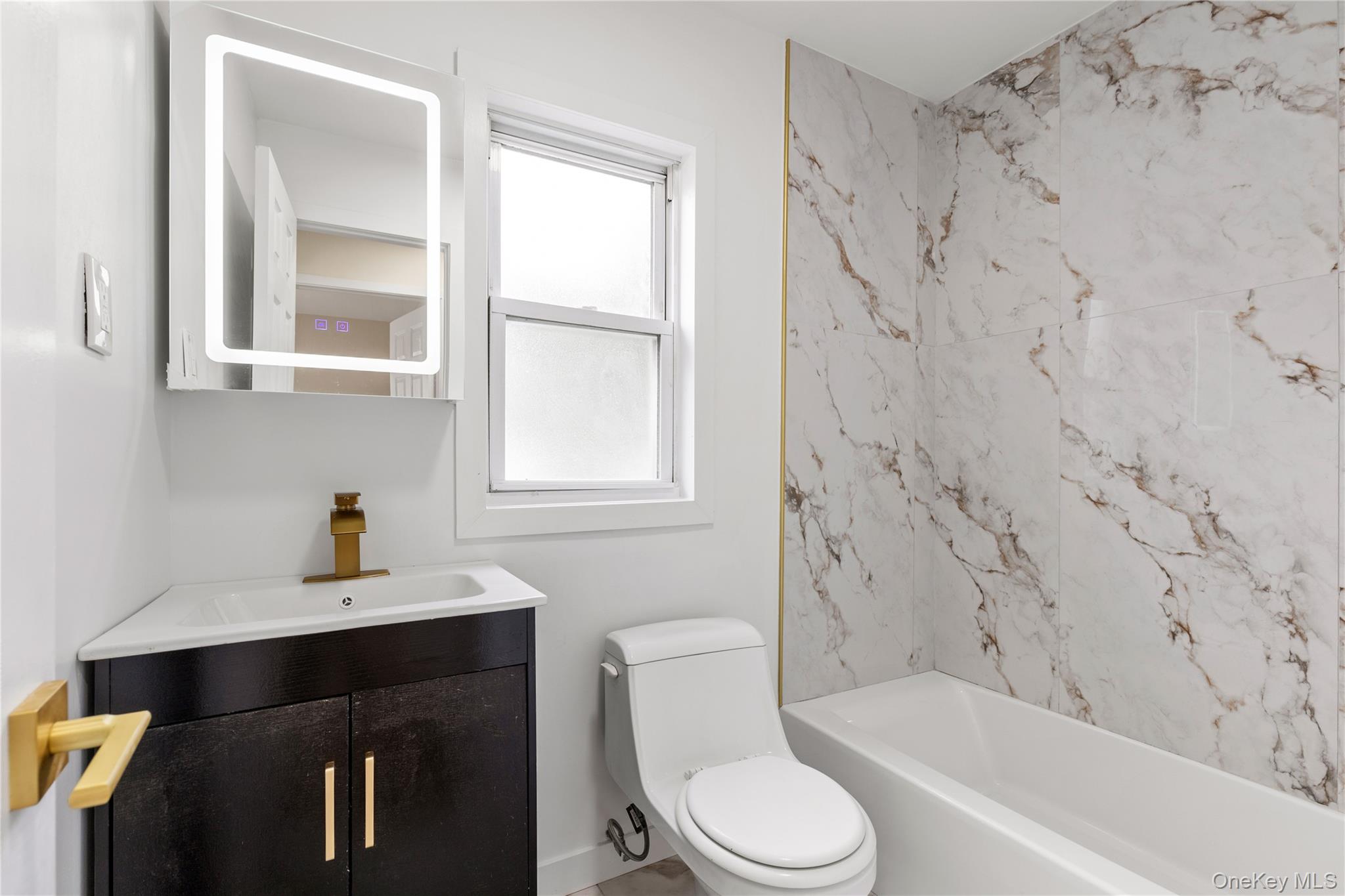 425 Quincy Avenue, Bronx, NY 10465