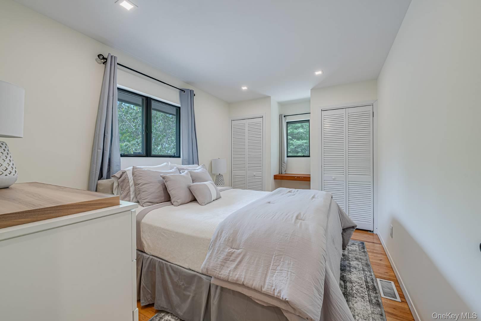 33 Rolling Woods Court, Wainscott, NY 11937