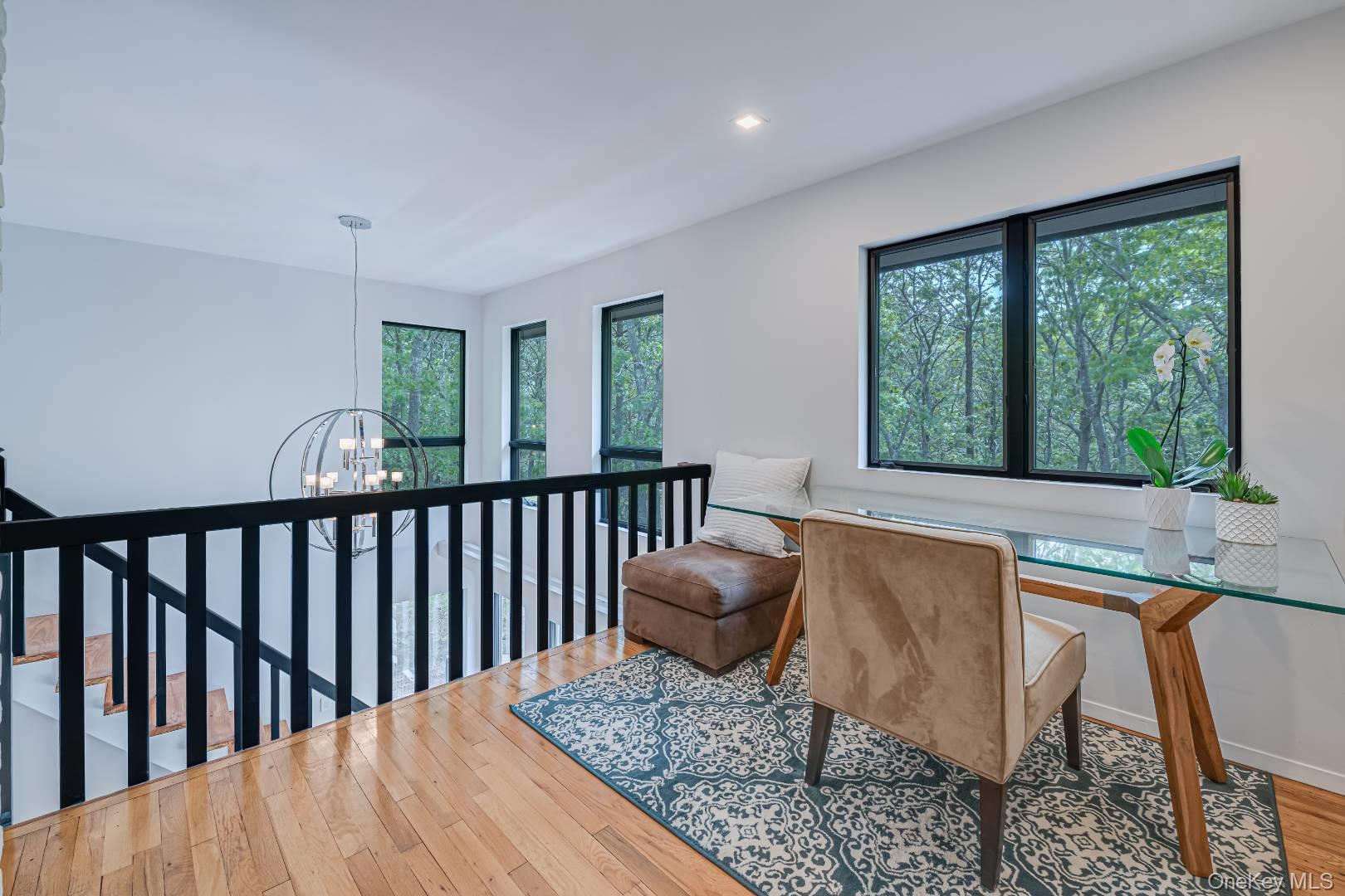 33 Rolling Woods Court, Wainscott, NY 11937