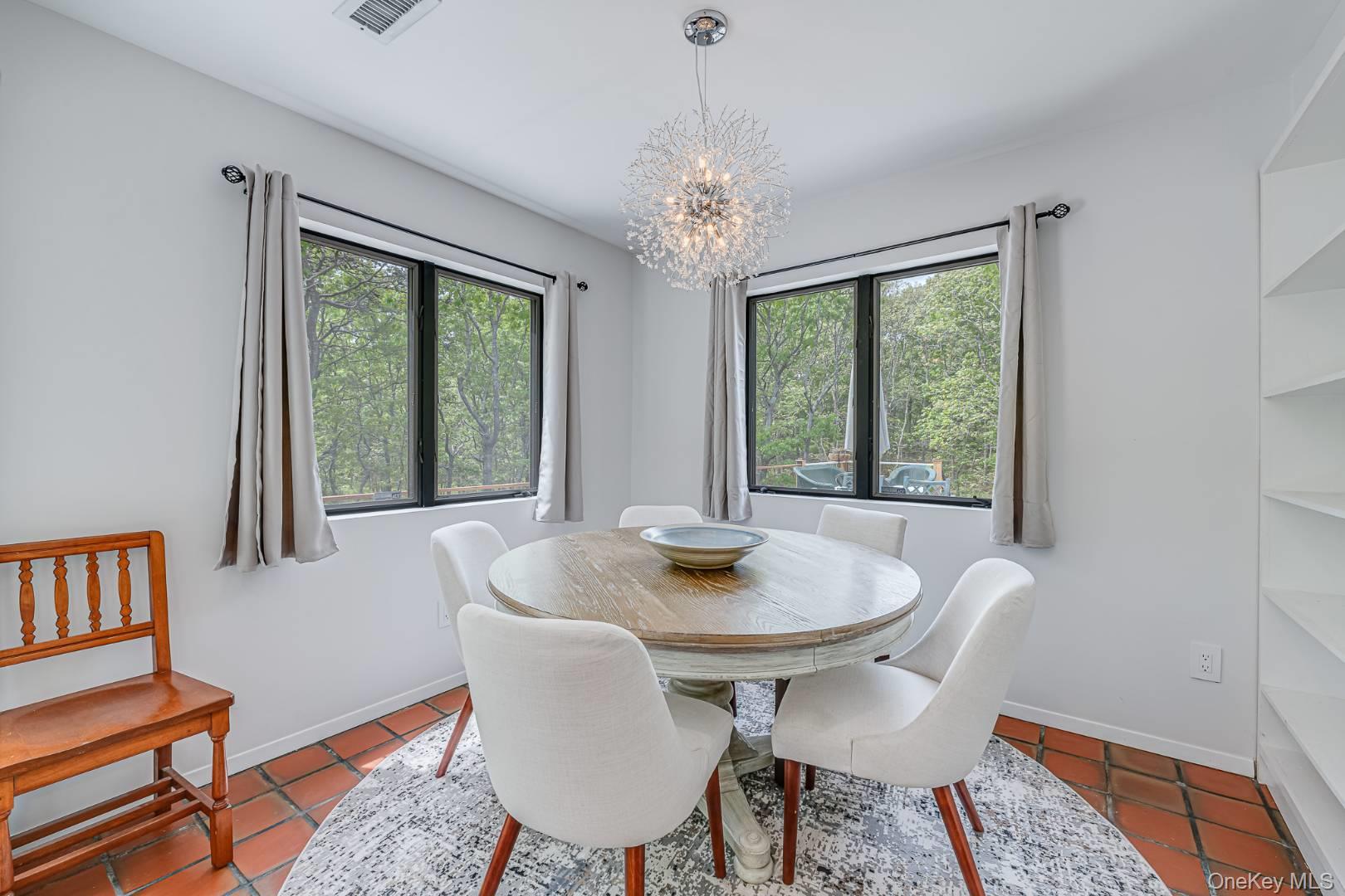 33 Rolling Woods Court, Wainscott, NY 11937