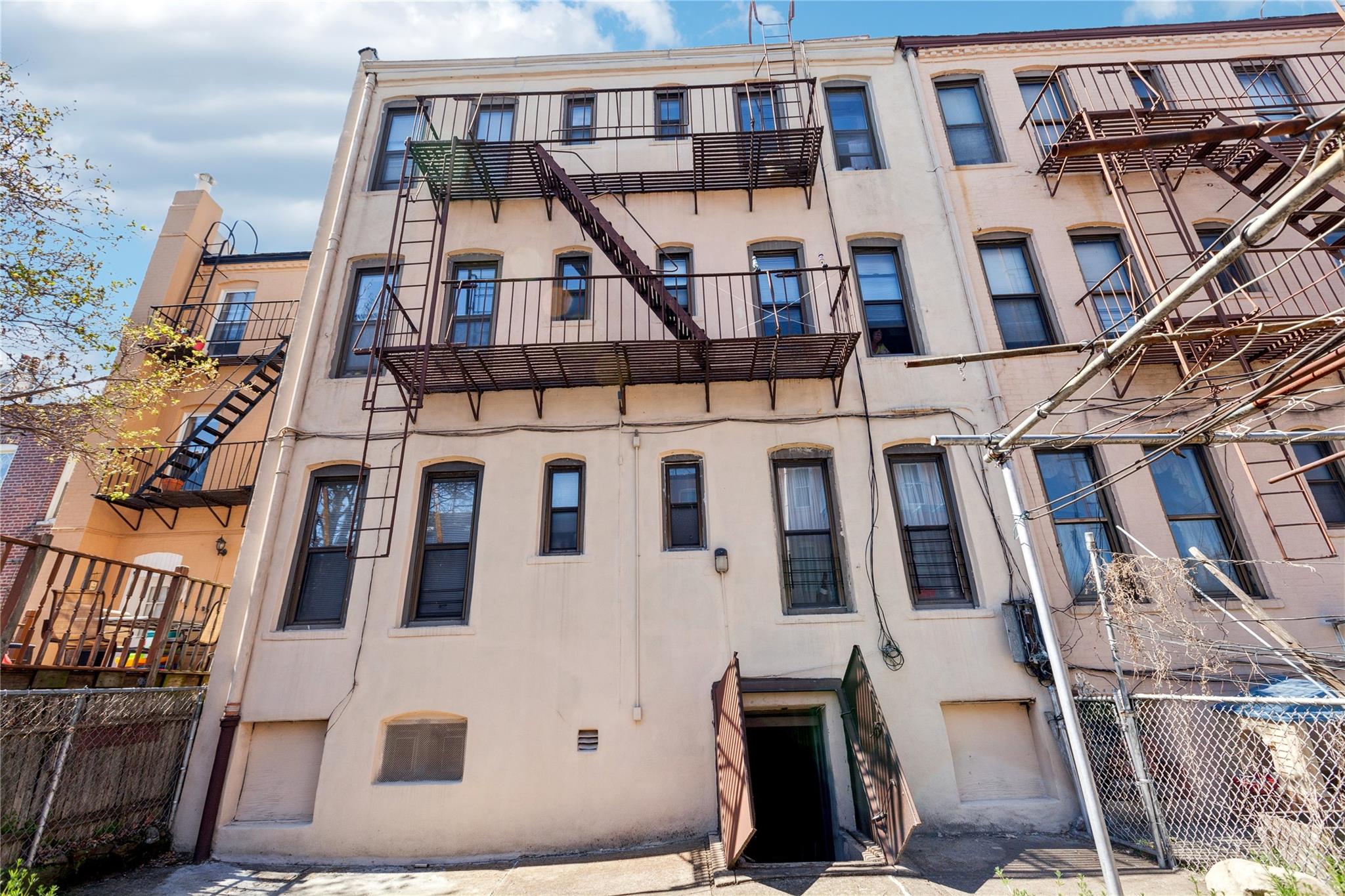 30-67 42nd Street, Astoria, NY 11103