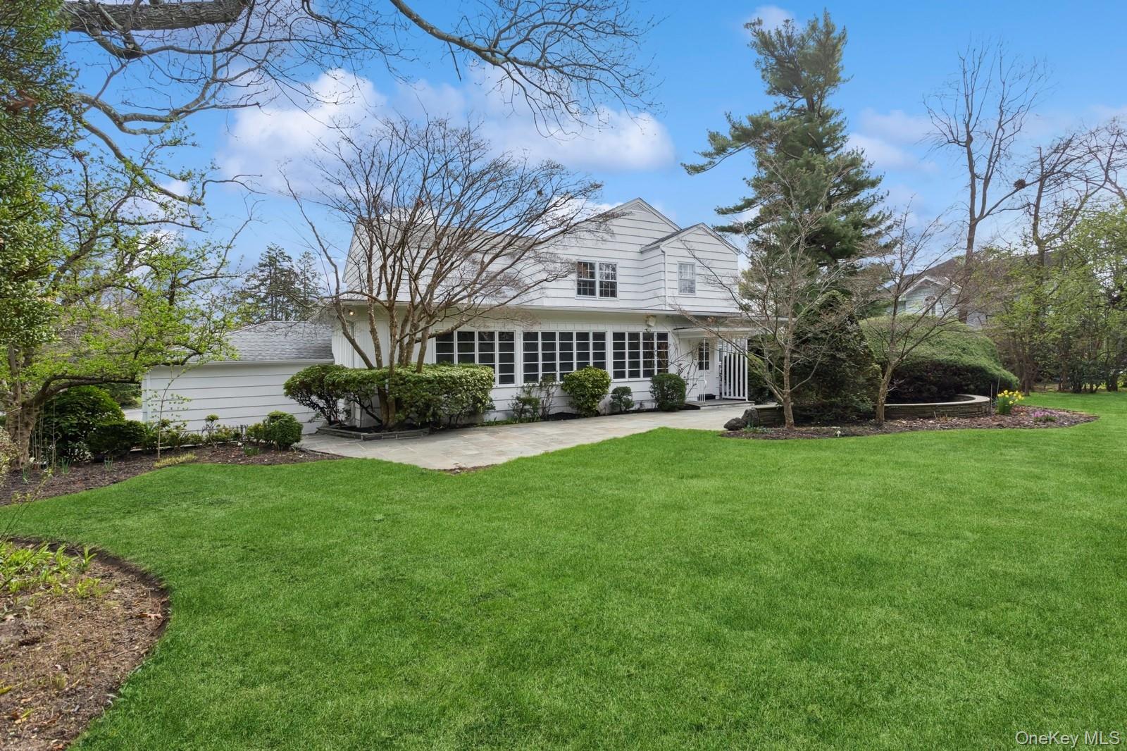 270 Bayberry Drive, Hewlett Harbor, NY 11557