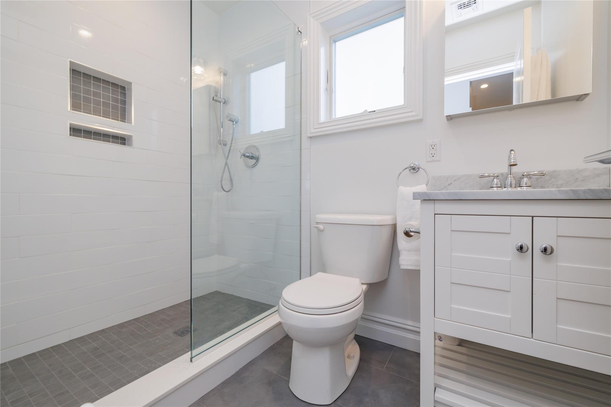 88 Oregon Street, Long Beach, NY 11561