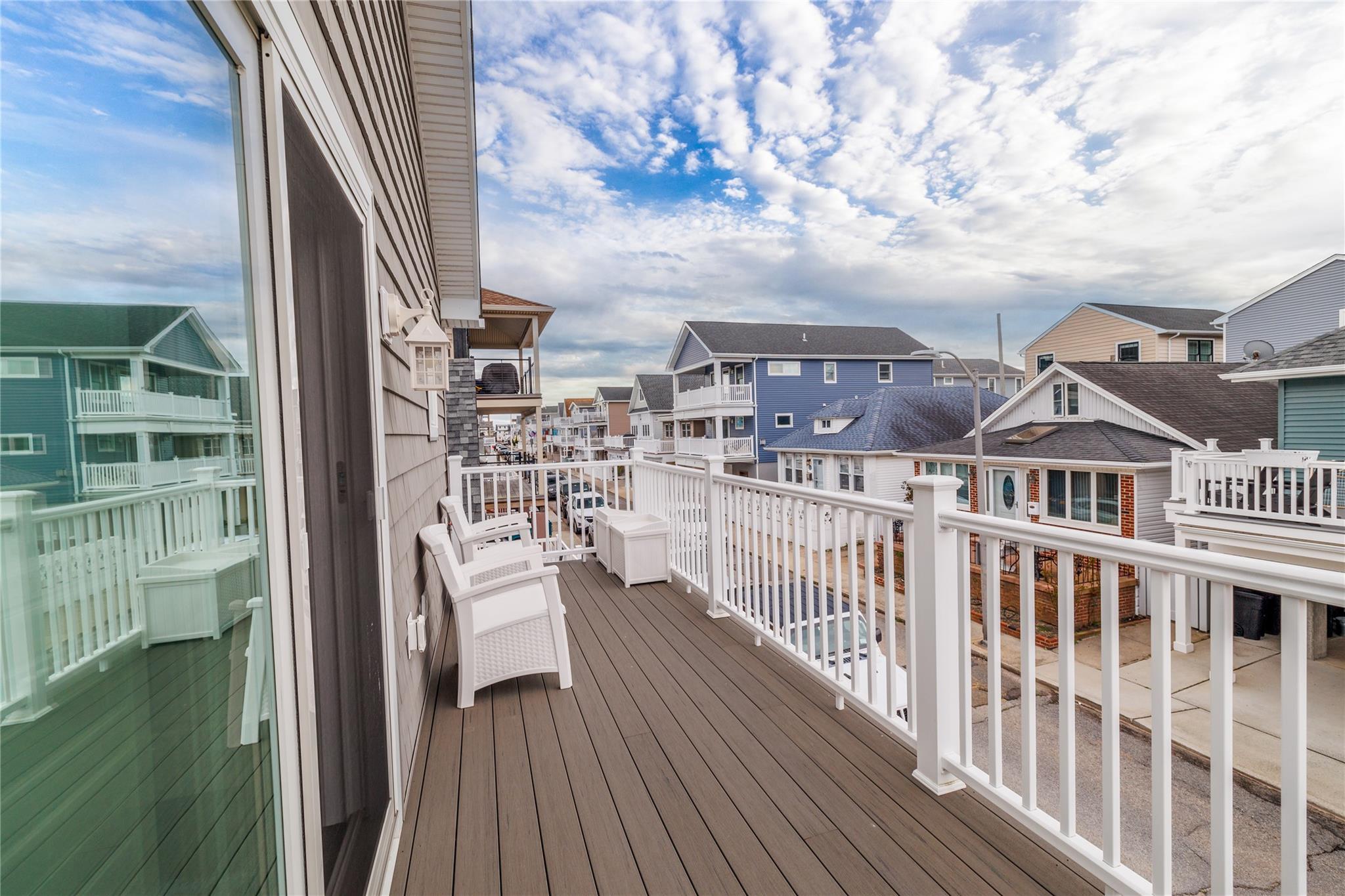 88 Oregon Street, Long Beach, NY 11561