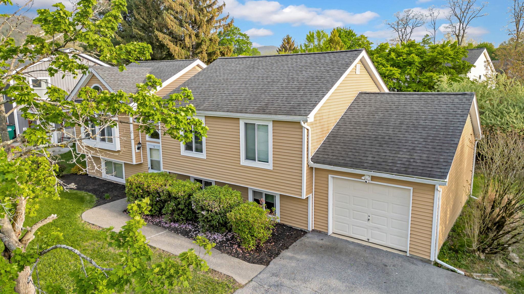 13 Iris Circle, Beacon, NY 12508