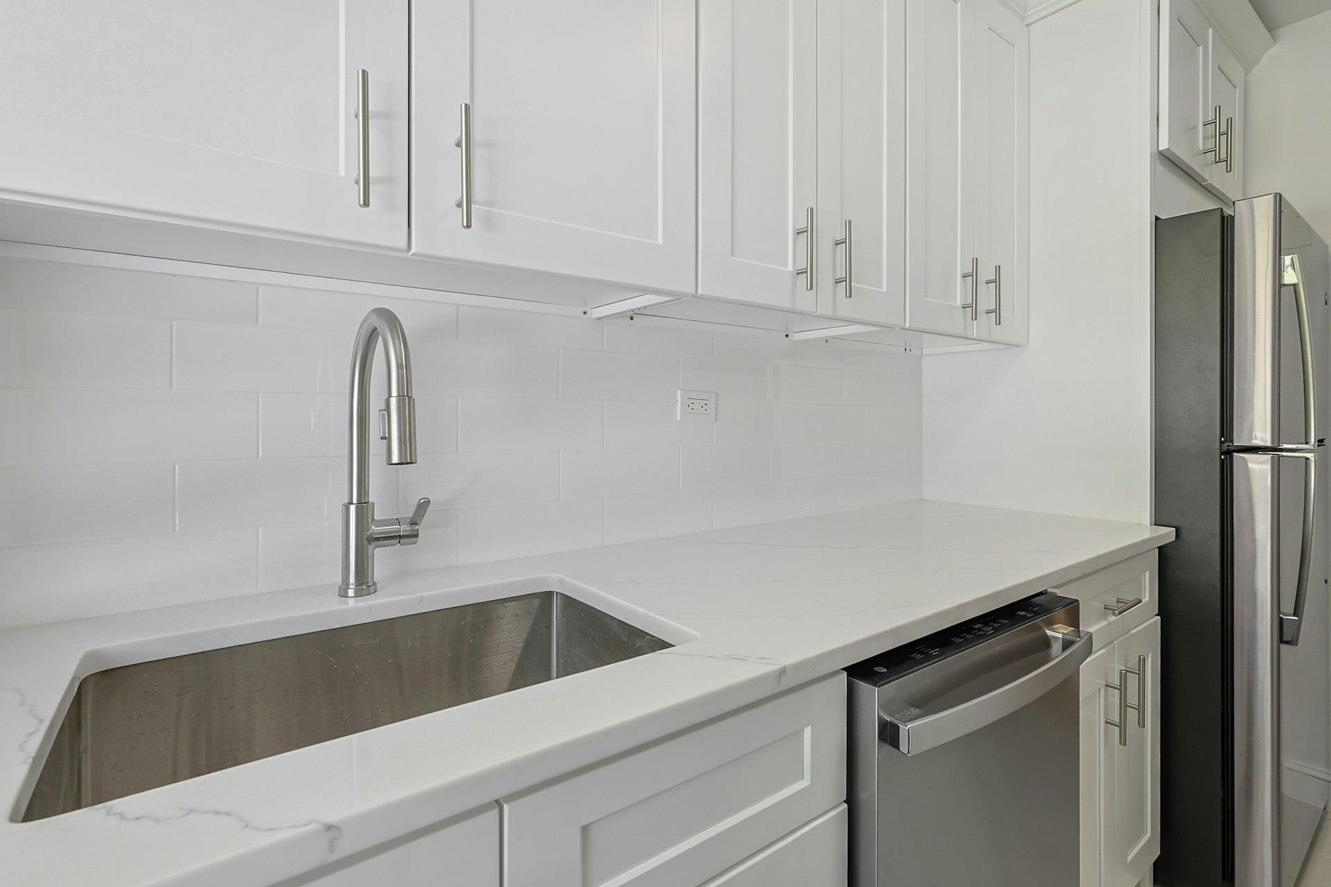 64 Pinewood Road # 3D, Hartsdale, NY 10530