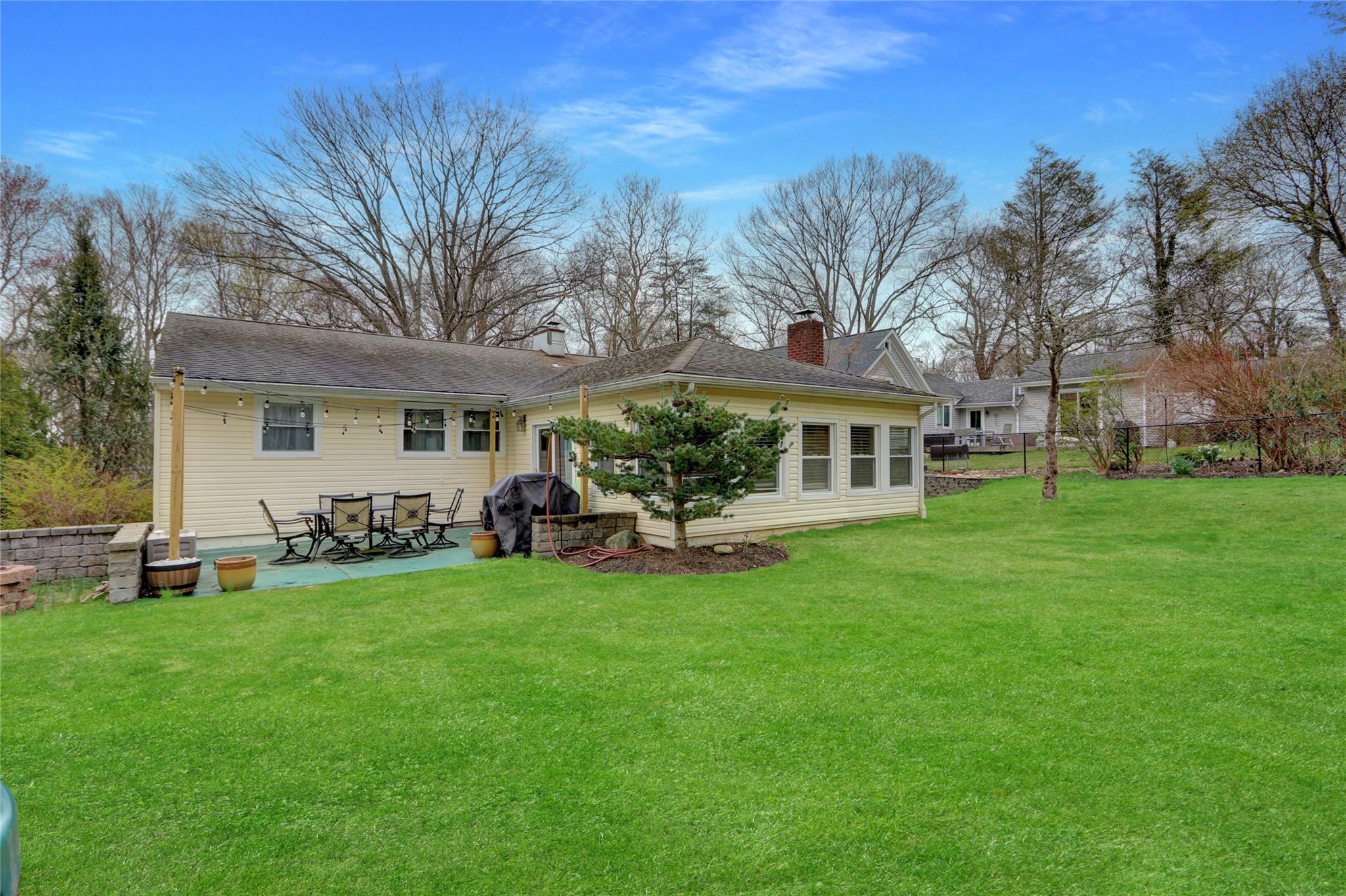 22 Walnut Place, Huntington, NY 11743