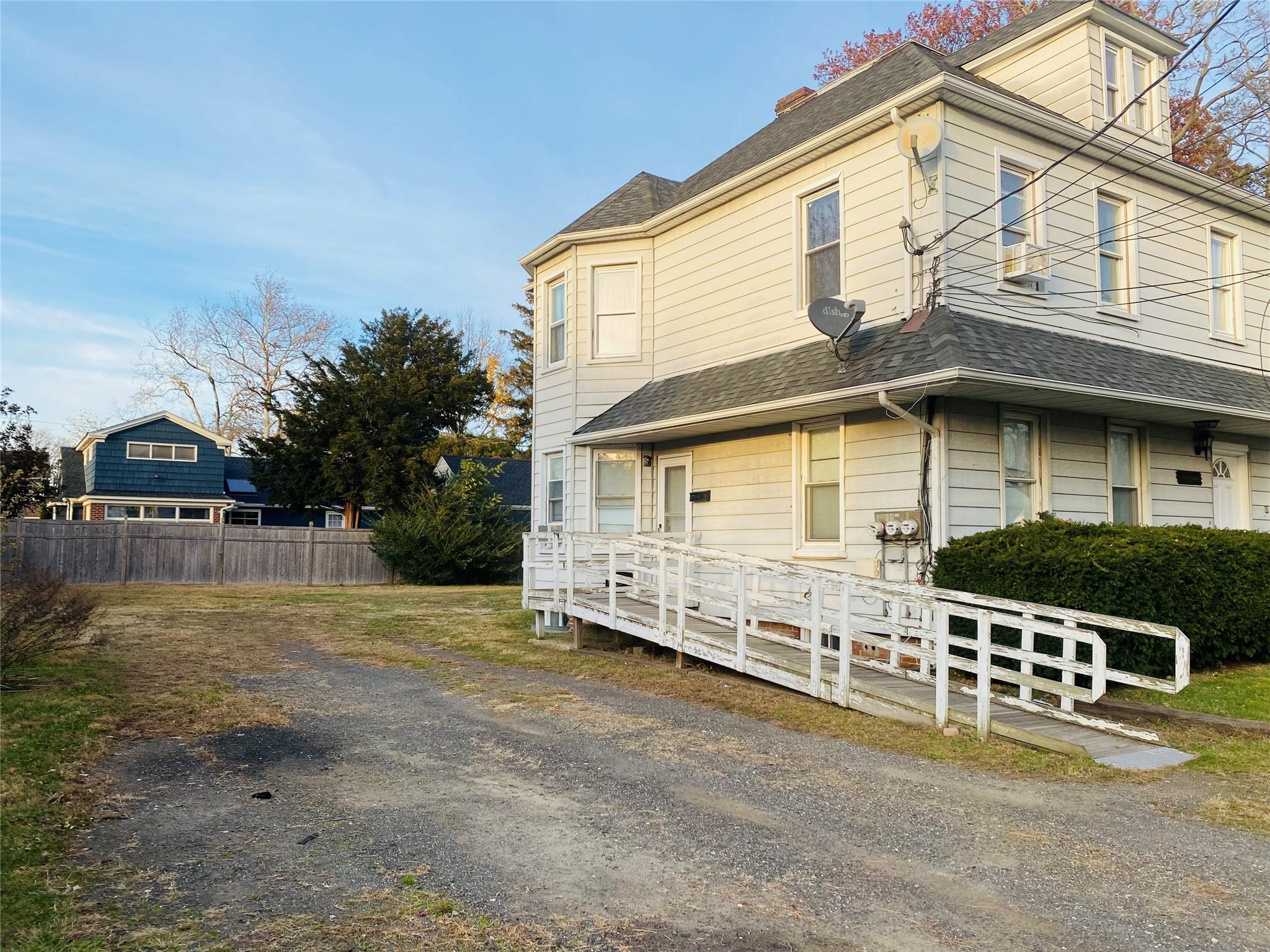 68 E. John Street # 2, Hicksville, NY 11801