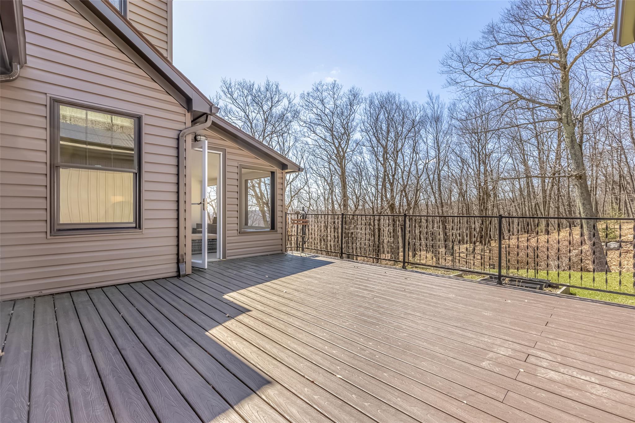 97 Vista Maria Road, Cragsmoor, NY 12420