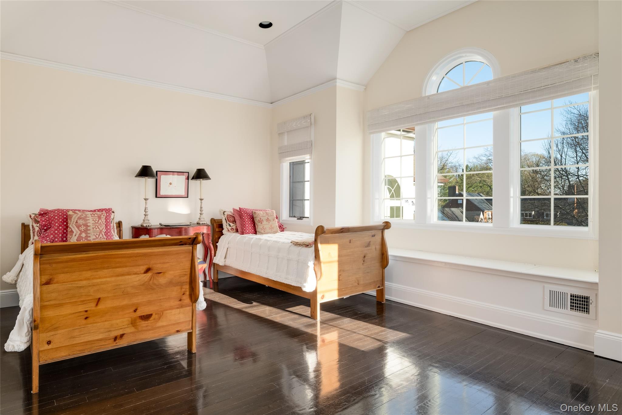 7 Coventry Court, Purchase, NY 10577