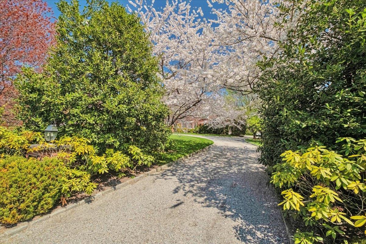 30 Morris Lane, Scarsdale, NY 10583