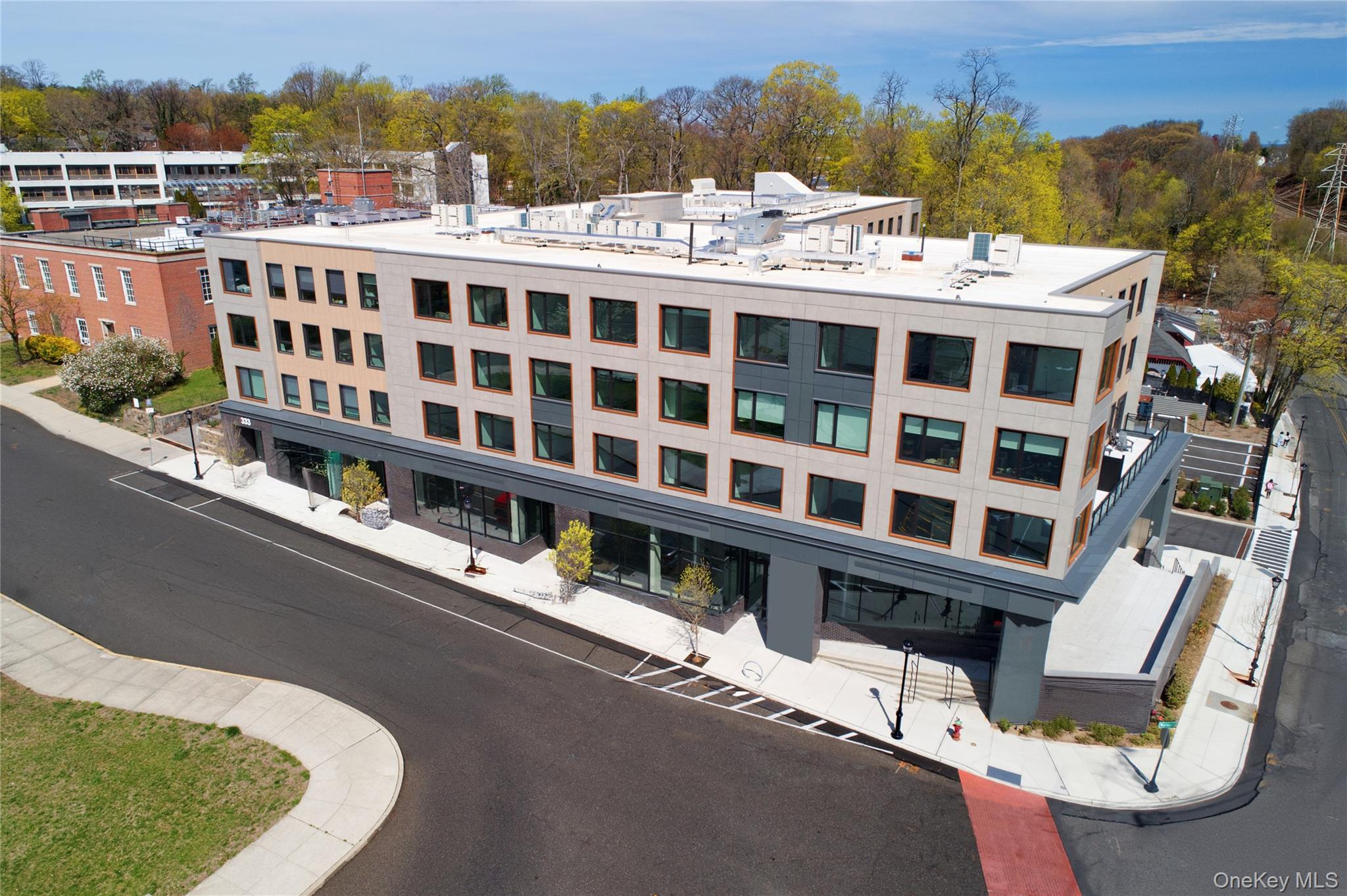 333 Warner Avenue # 301, Roslyn, NY 11576