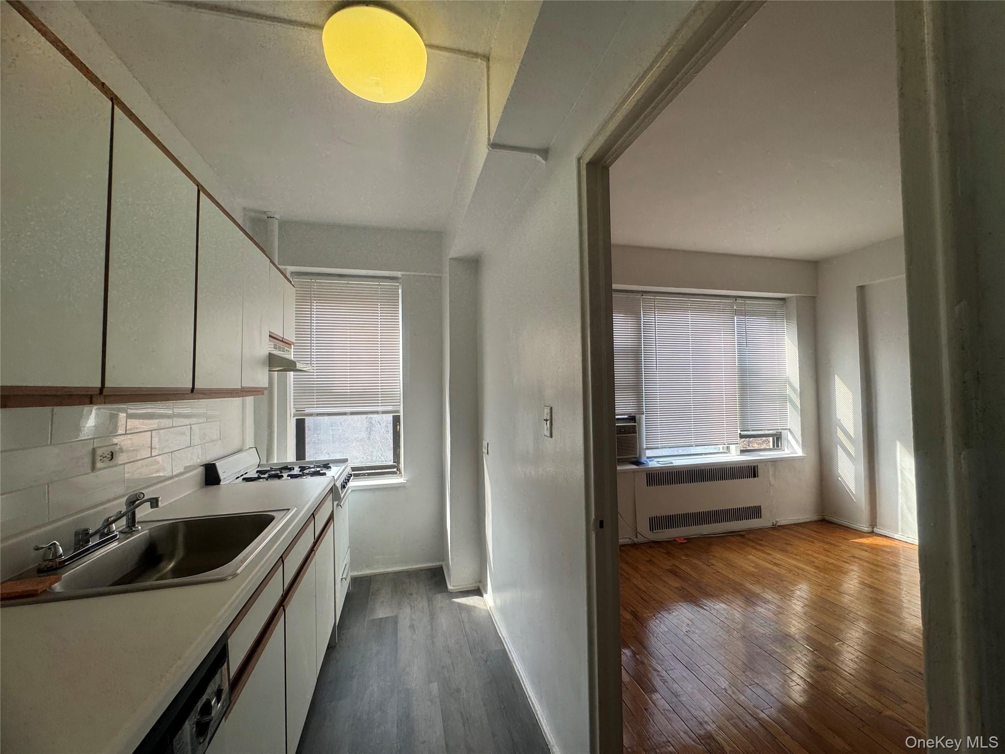 99-21 67th Rd # 7K, Forest Hills, NY 11375