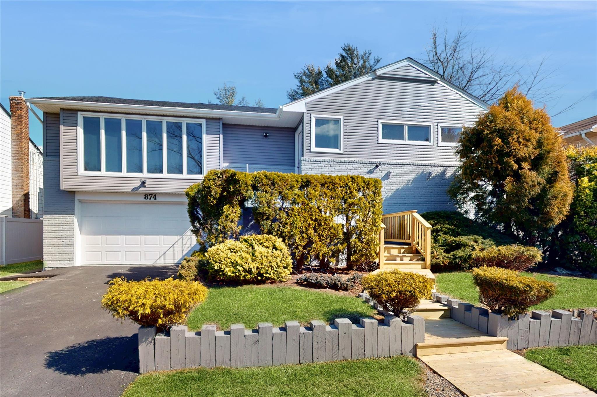874 Woodmere Drive, North Woodmere, NY 11581