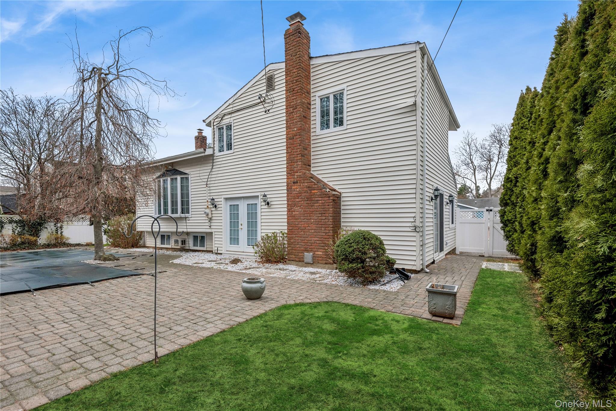 20 Sagamore Way S, Jericho, NY 11753