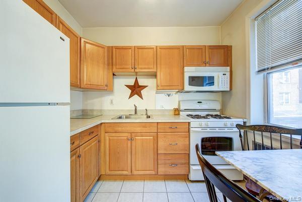 63-61 99th Street # A4, Rego Park, NY 11374