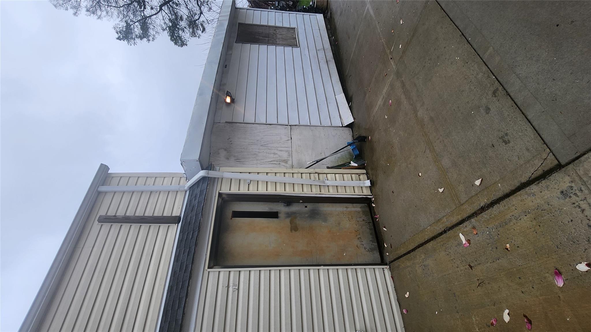 846 215th. Street E, Bronx, NY 10467