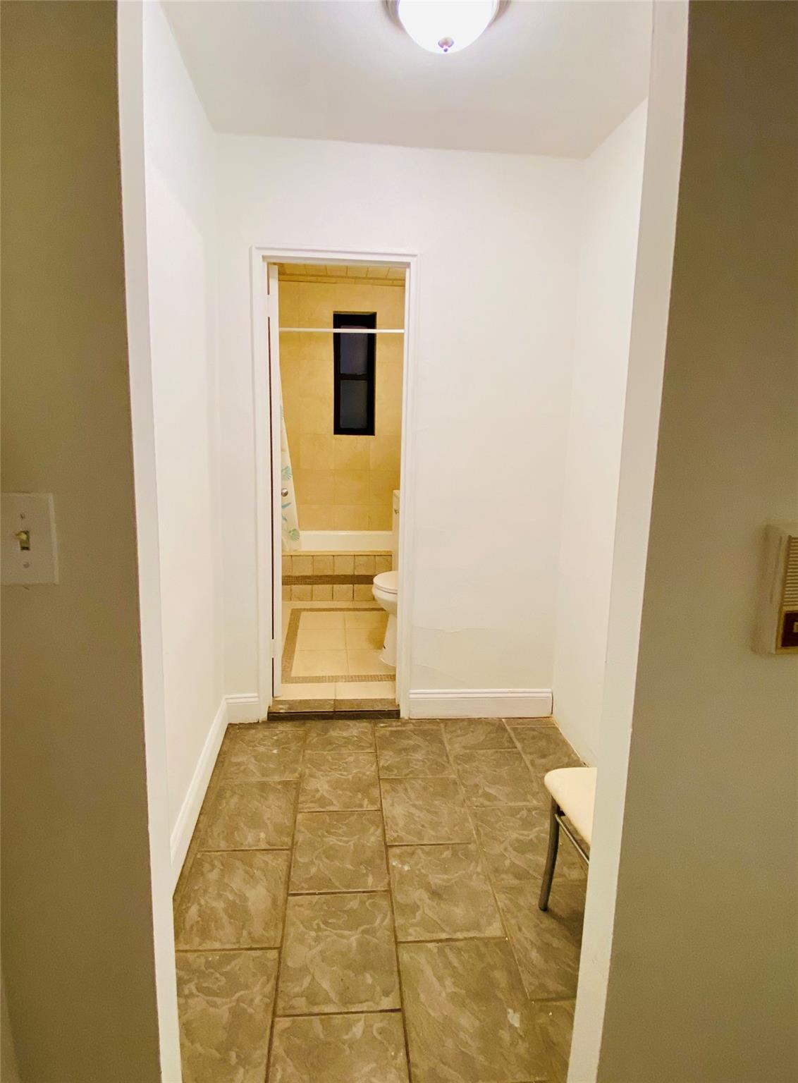 150-25 72 nd Rd # 1E, Flushing, NY 11367