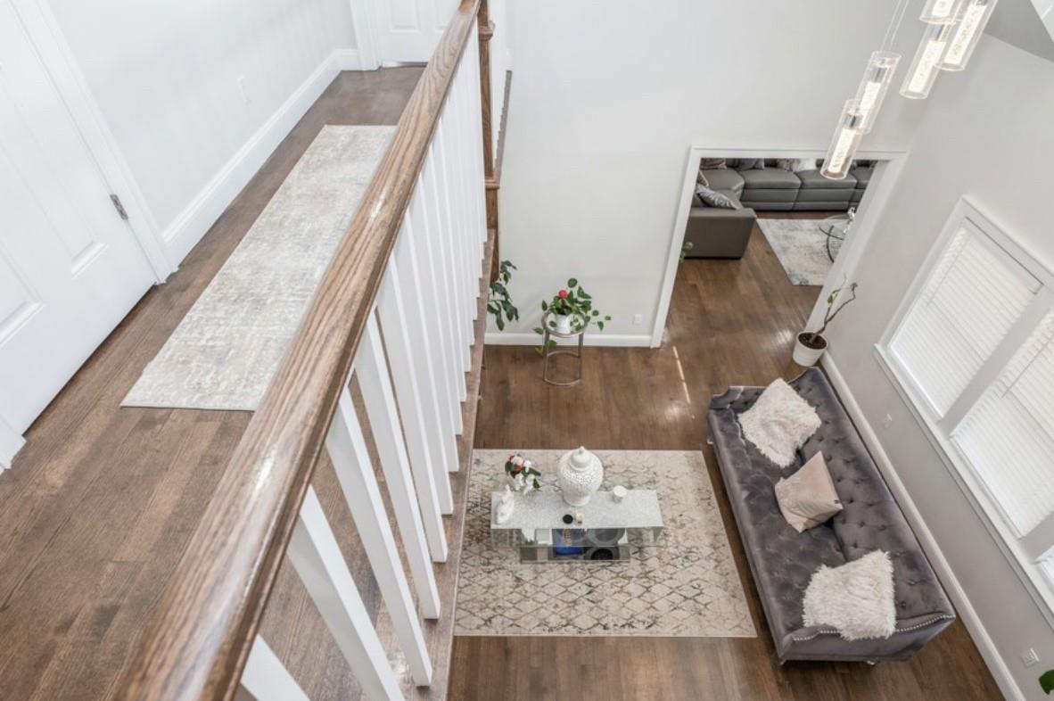 8 Hilltop Drive, Bayville, NY 11709