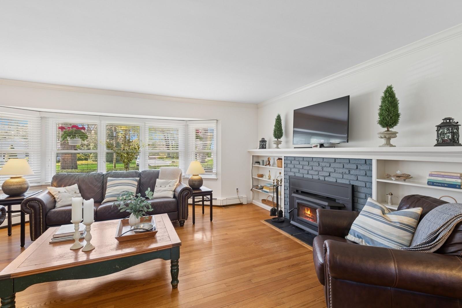 555 Oakwood Drive, Southold, NY 11971