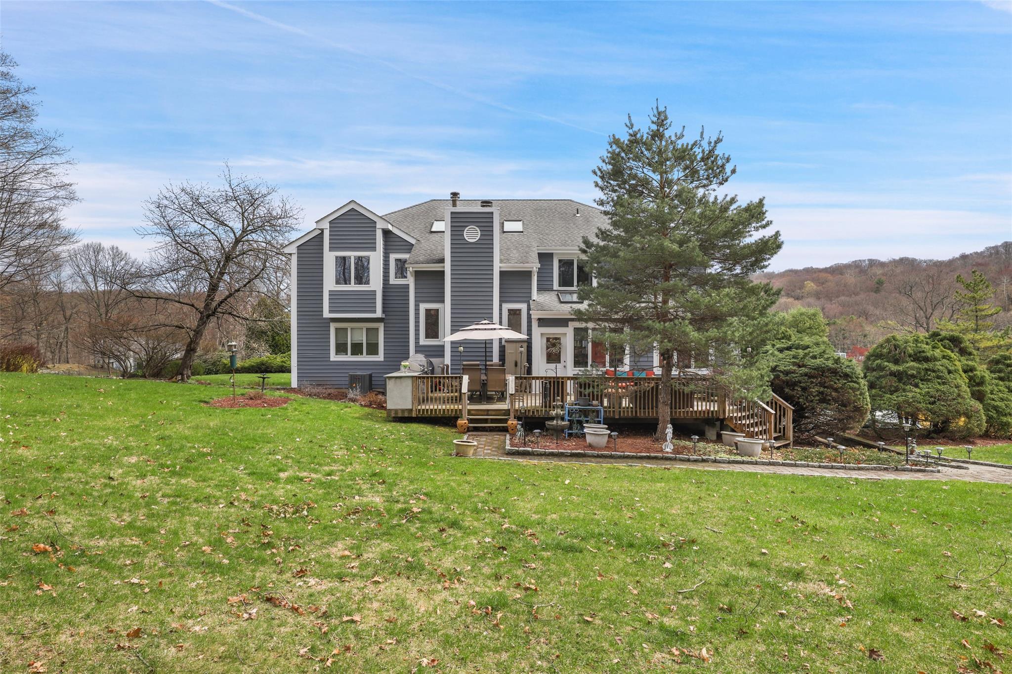 13 Cross Road, Cortlandt Manor, NY 10567